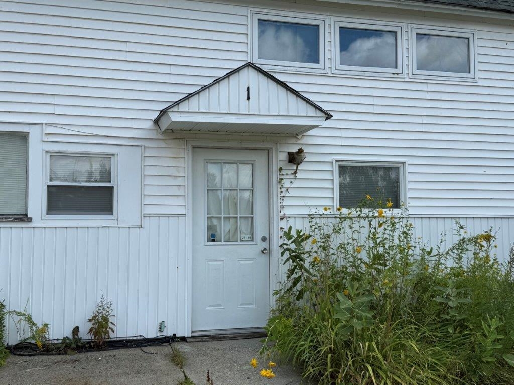 75 Library Road Property Photo 9