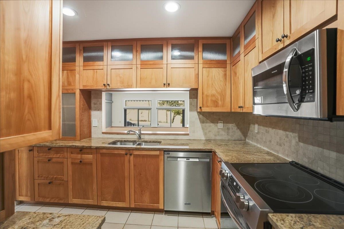 102 South Beach Road Property Photo 6