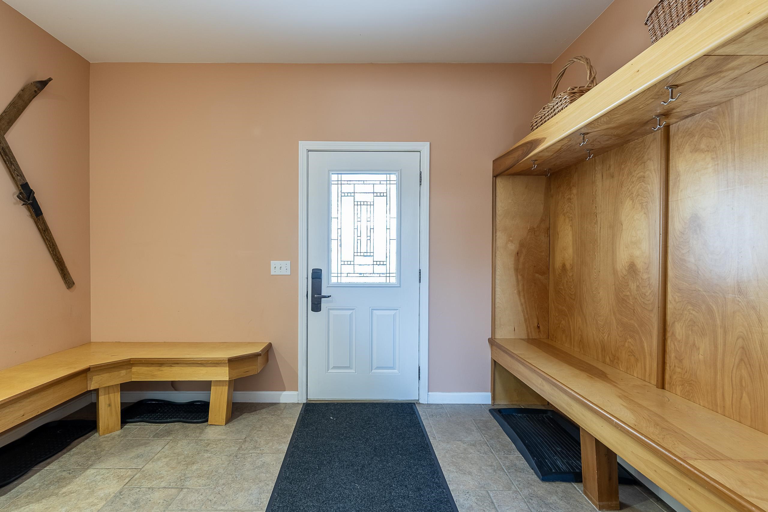 563 Rim Road Property Photo 10