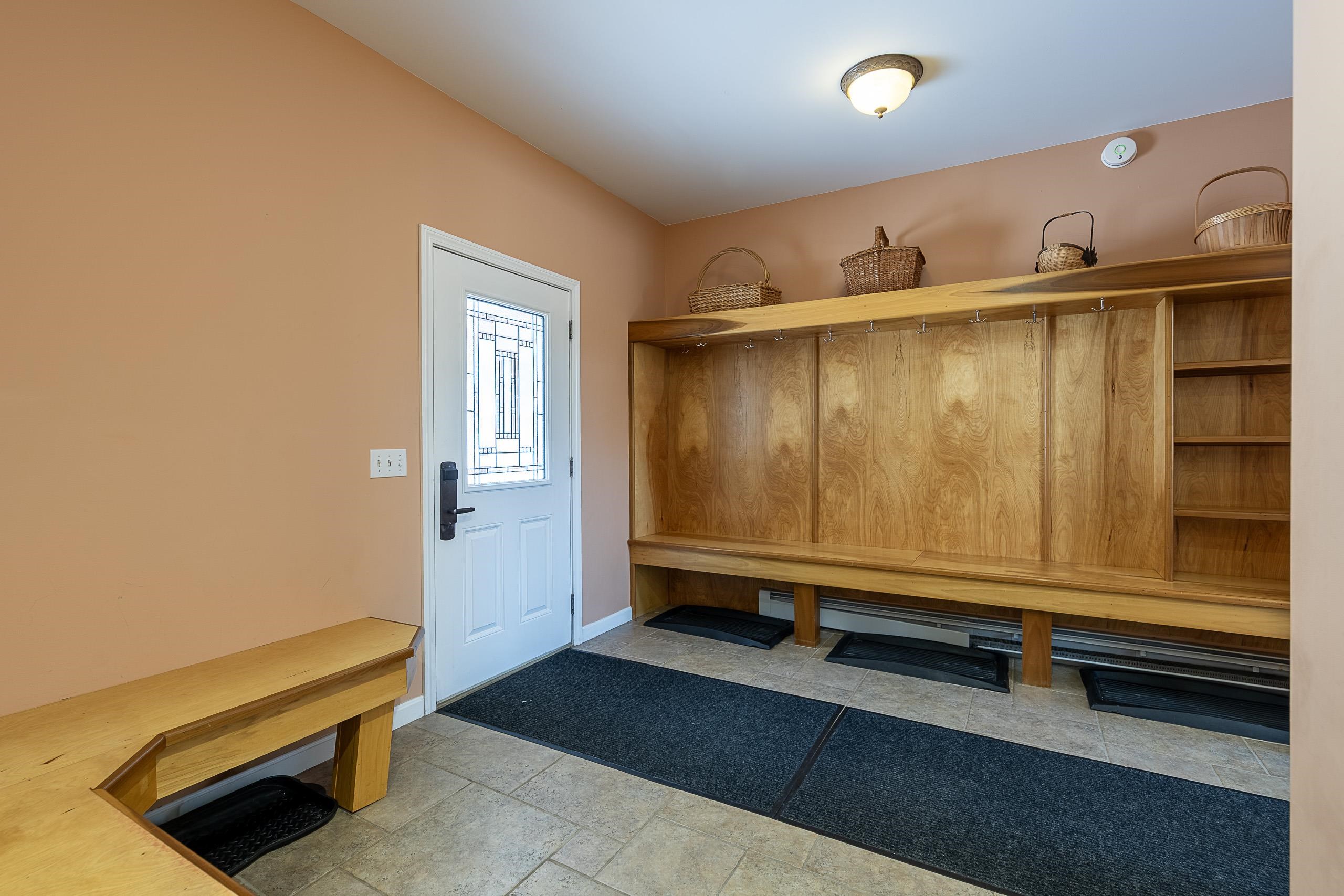 563 Rim Road Property Photo 12