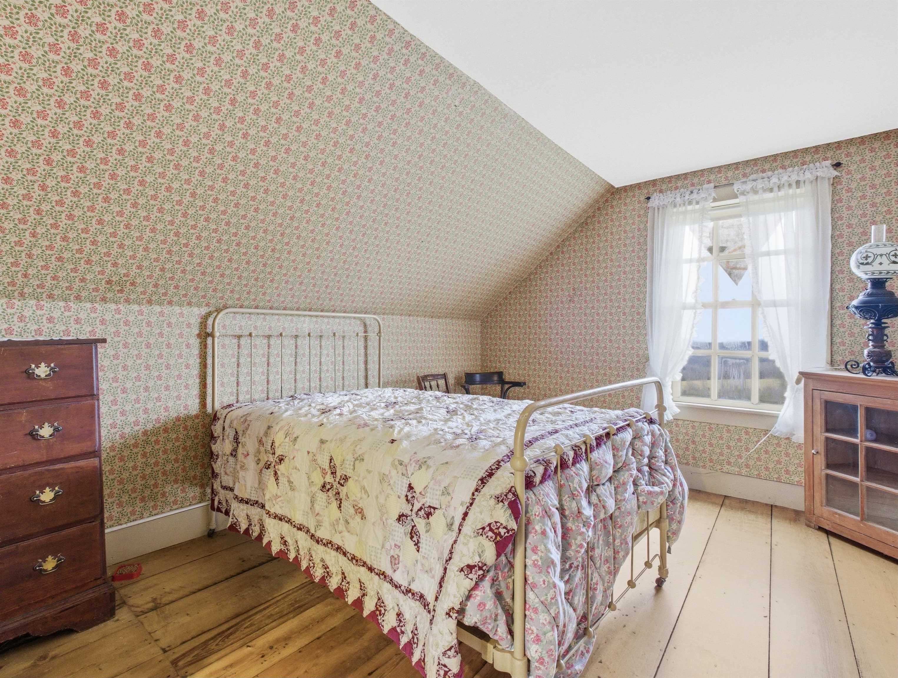 762a Mclaren Hill Road Property Photo 34