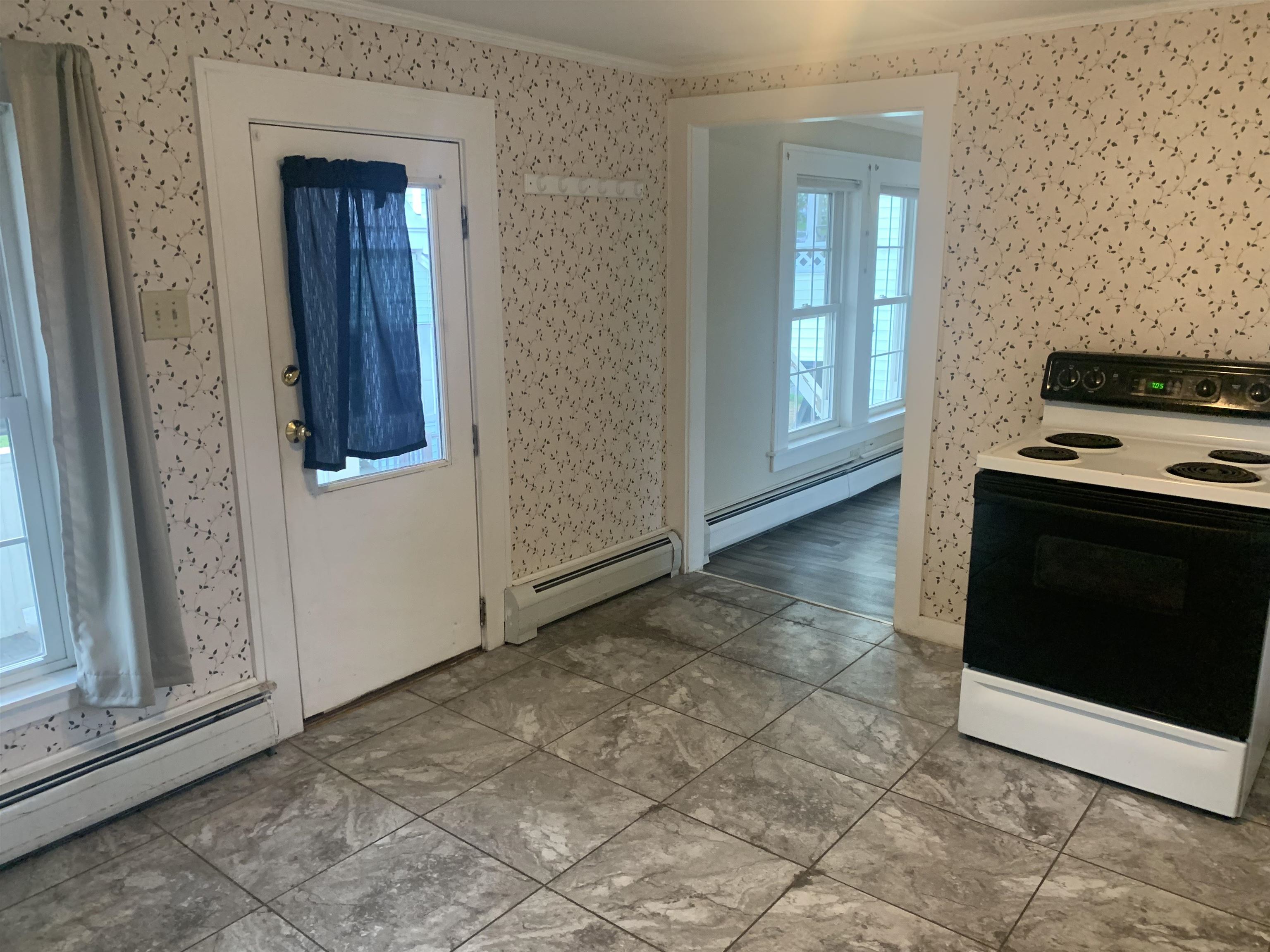 36 Union Street Property Photo 9