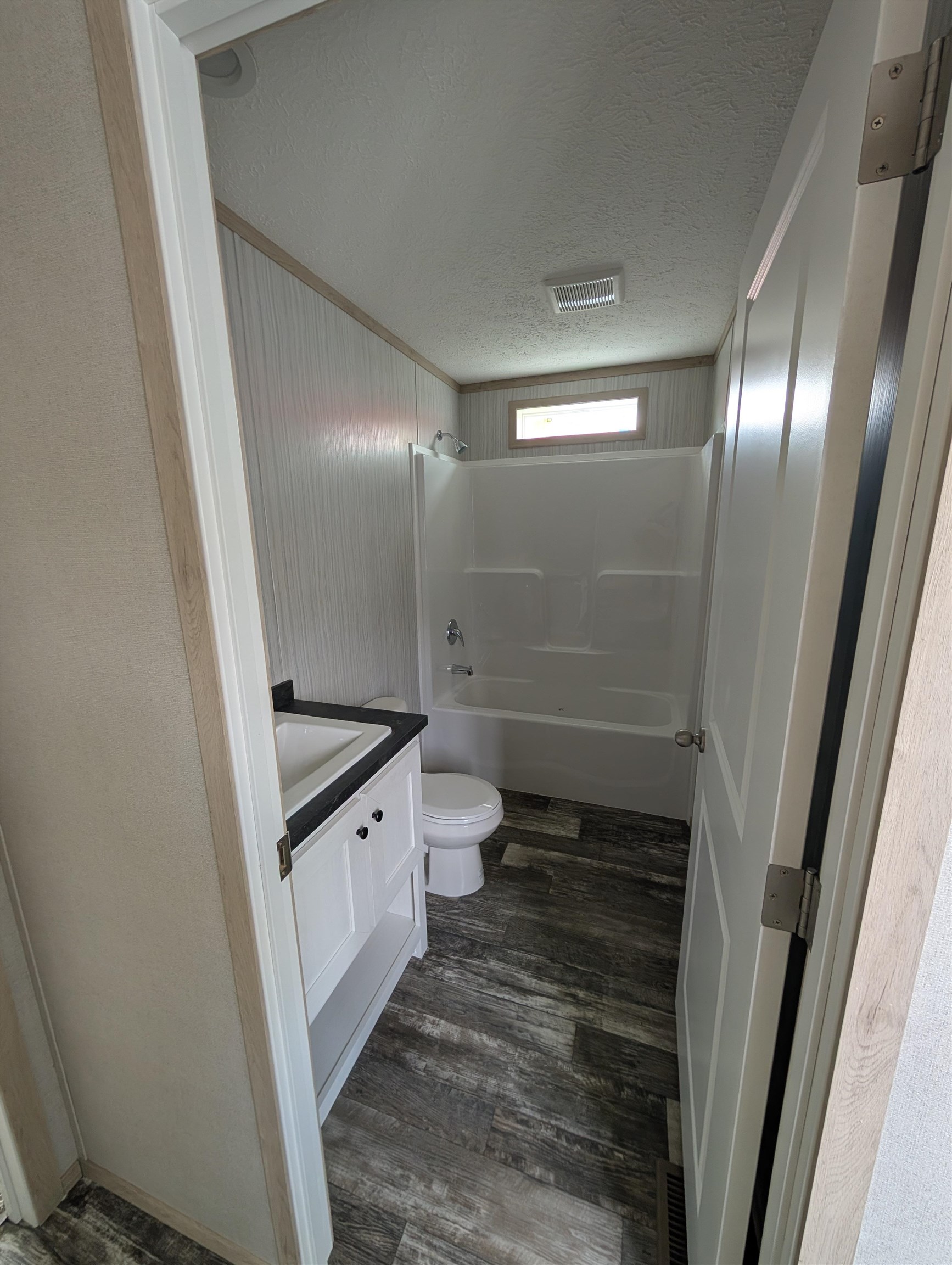 8 Avenue A Property Photo 7
