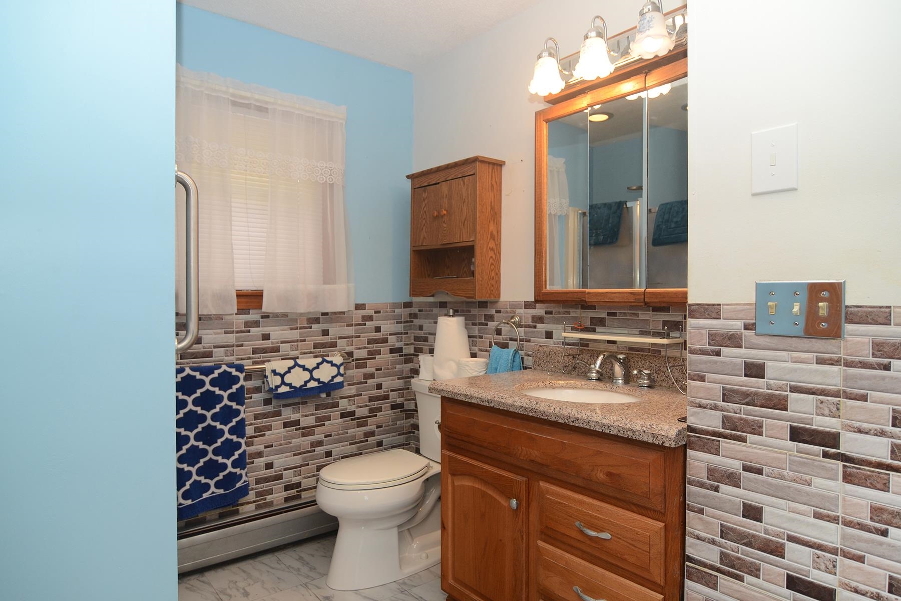 3724 Vt Route 105 Road Property Photo 20