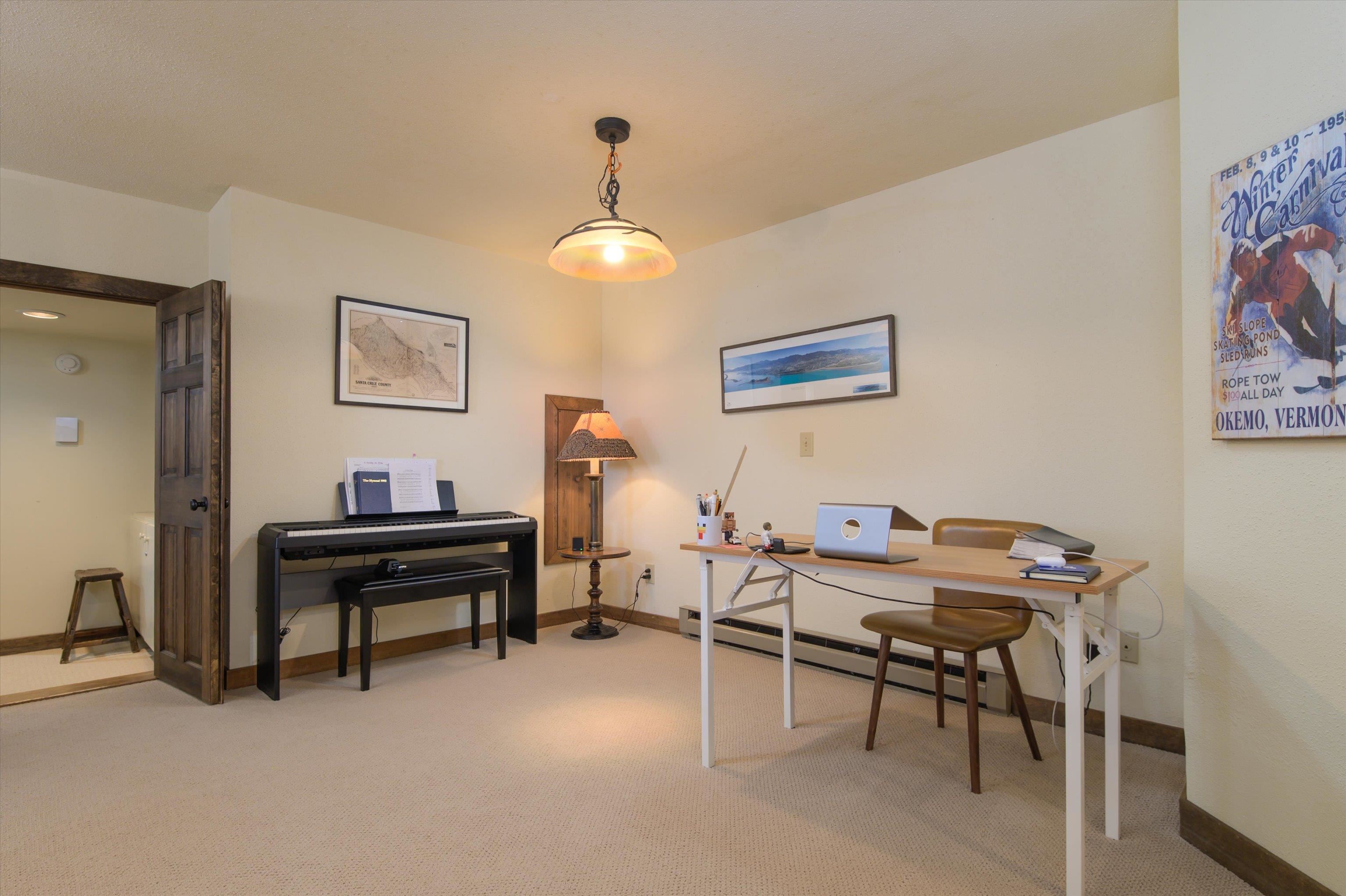 879 East Ash Road Property Photo 26