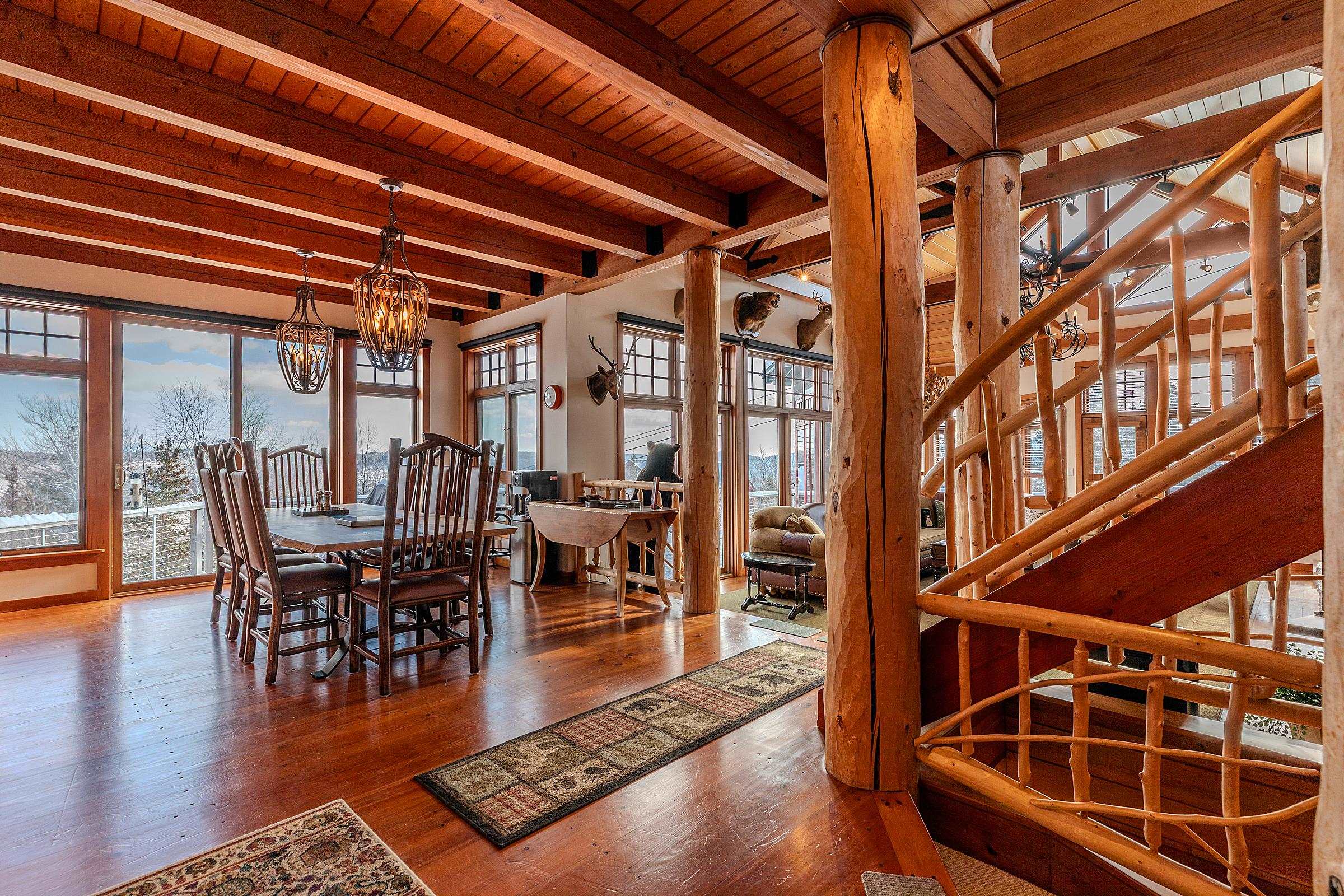 924 Okemo Ridge Road Property Photo 4