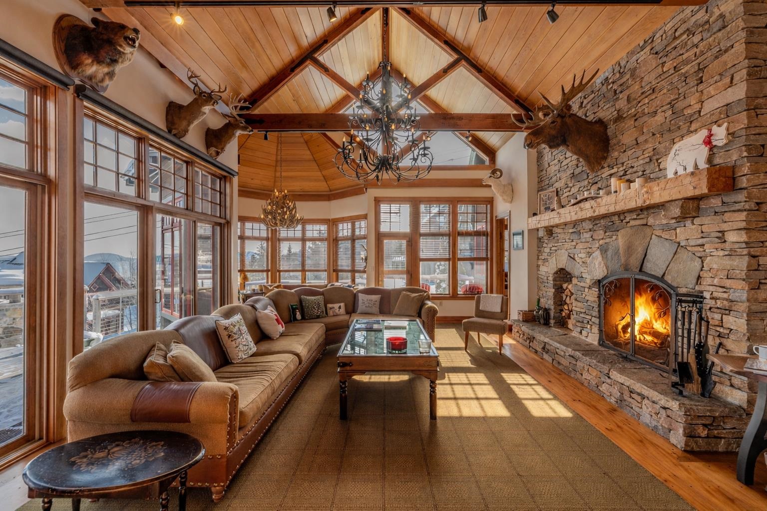 924 Okemo Ridge Road Property Photo 6