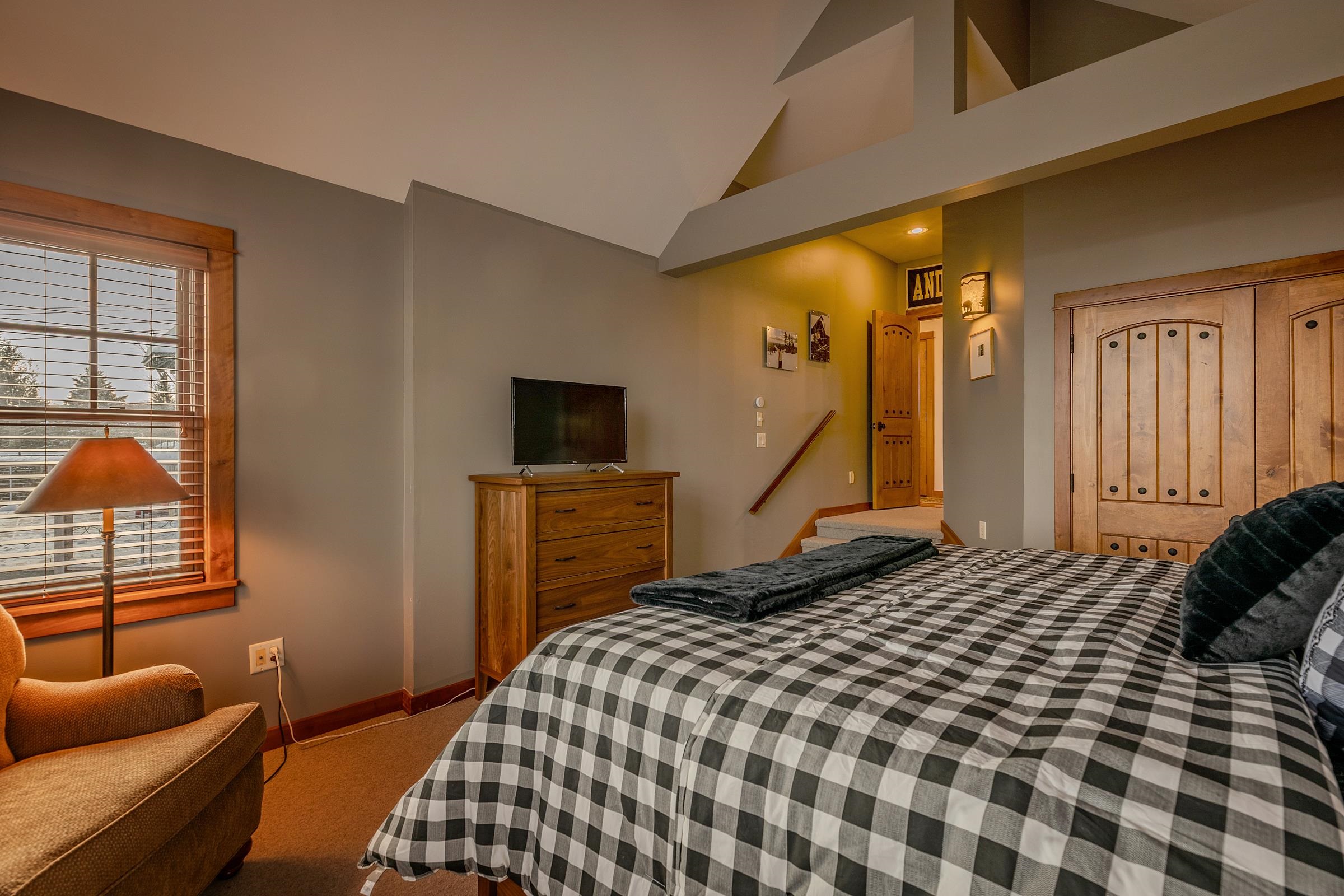 924 Okemo Ridge Road Property Photo 32