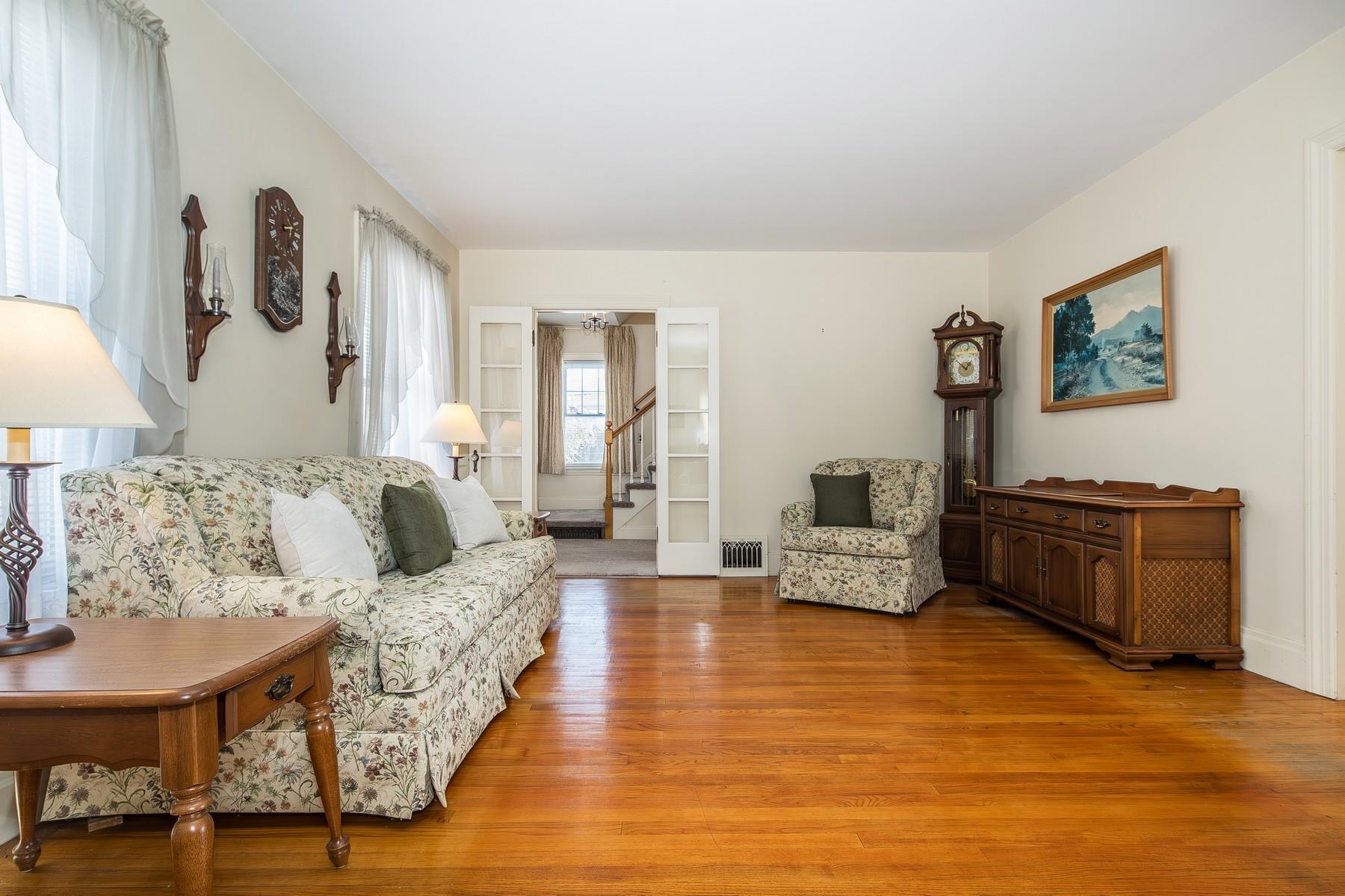 98 Harrington Avenue Property Photo 14