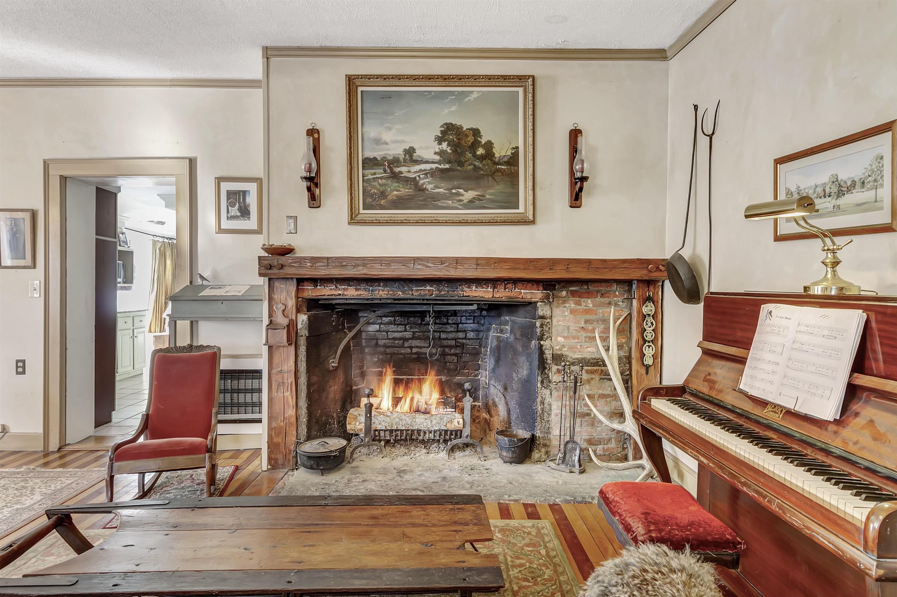 1607 Massey Road Property Photo 6