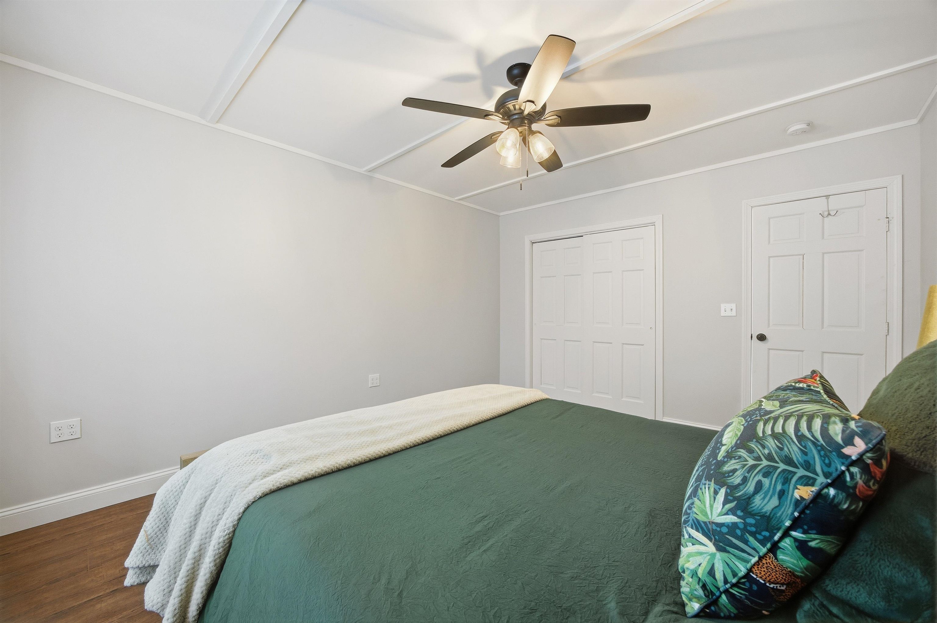 61 Crescent Drive Property Photo 18