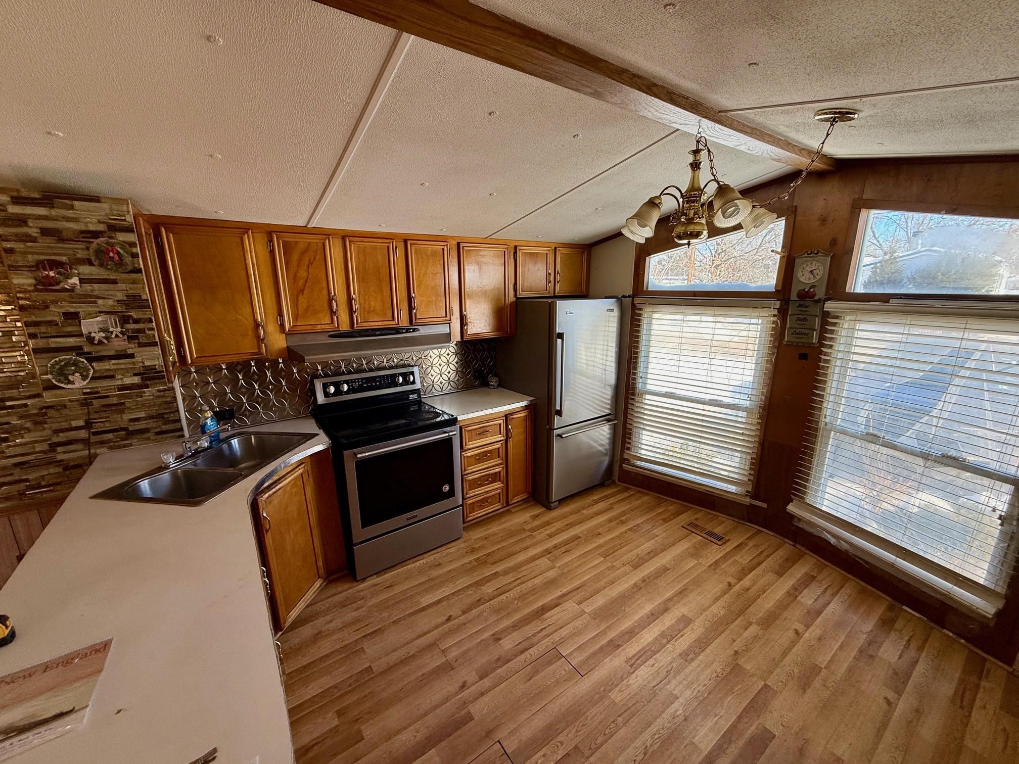 19 Grappone Drive Property Photo 3