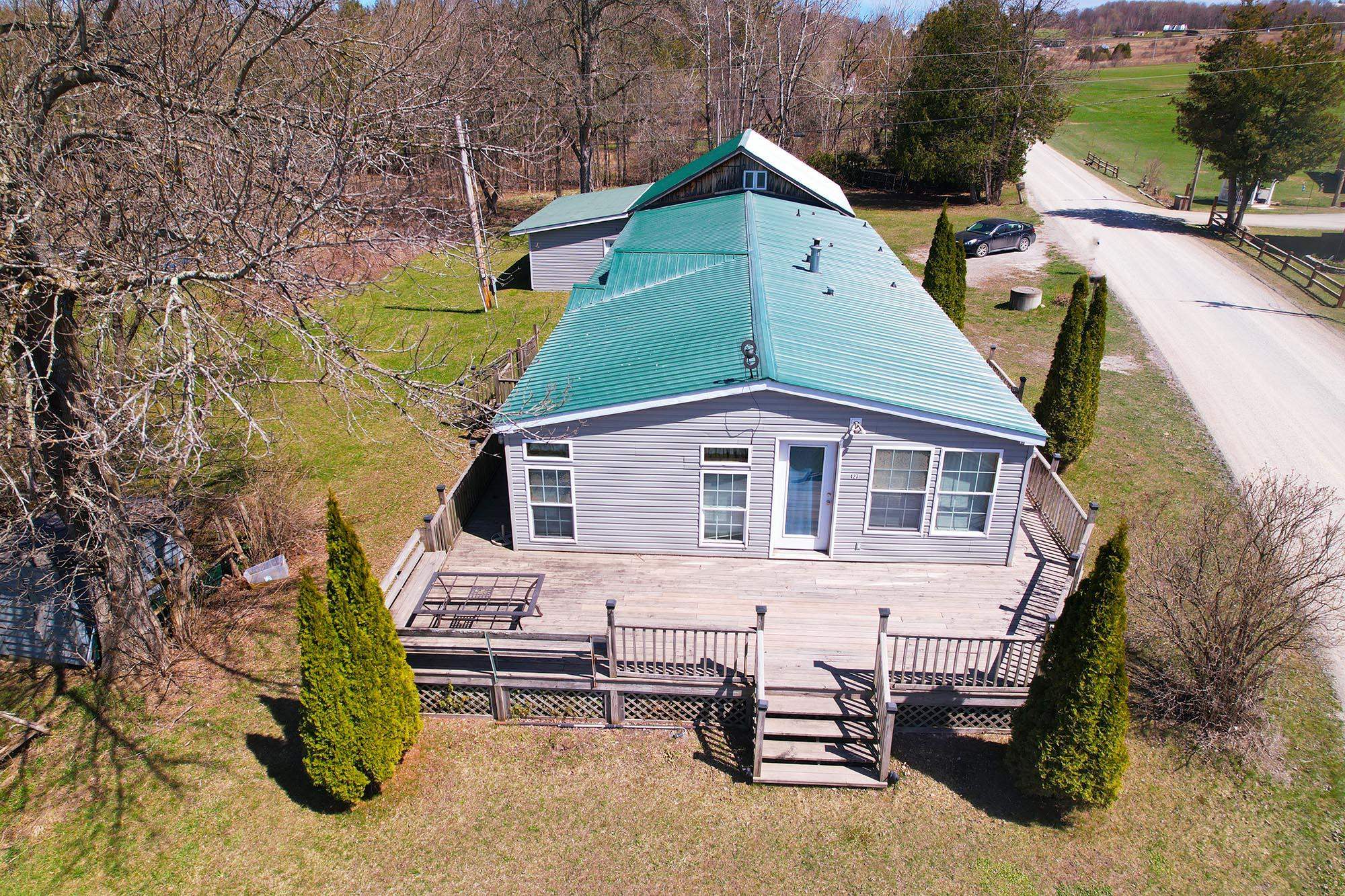 427 Dewing Road Property Photo 11