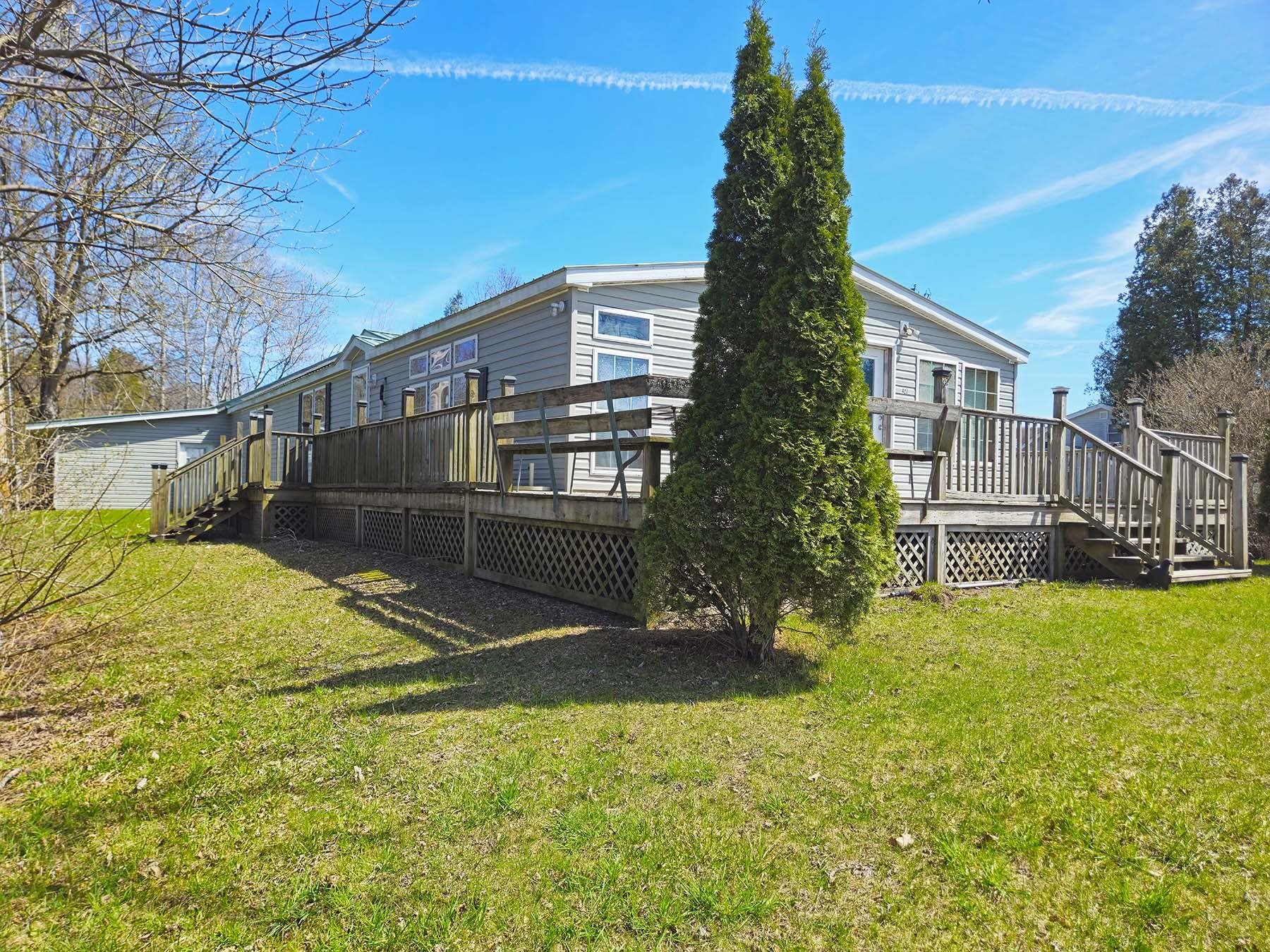 427 Dewing Road Property Photo 12