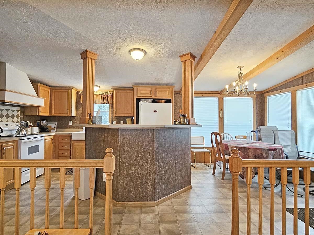 427 Dewing Road Property Photo 24