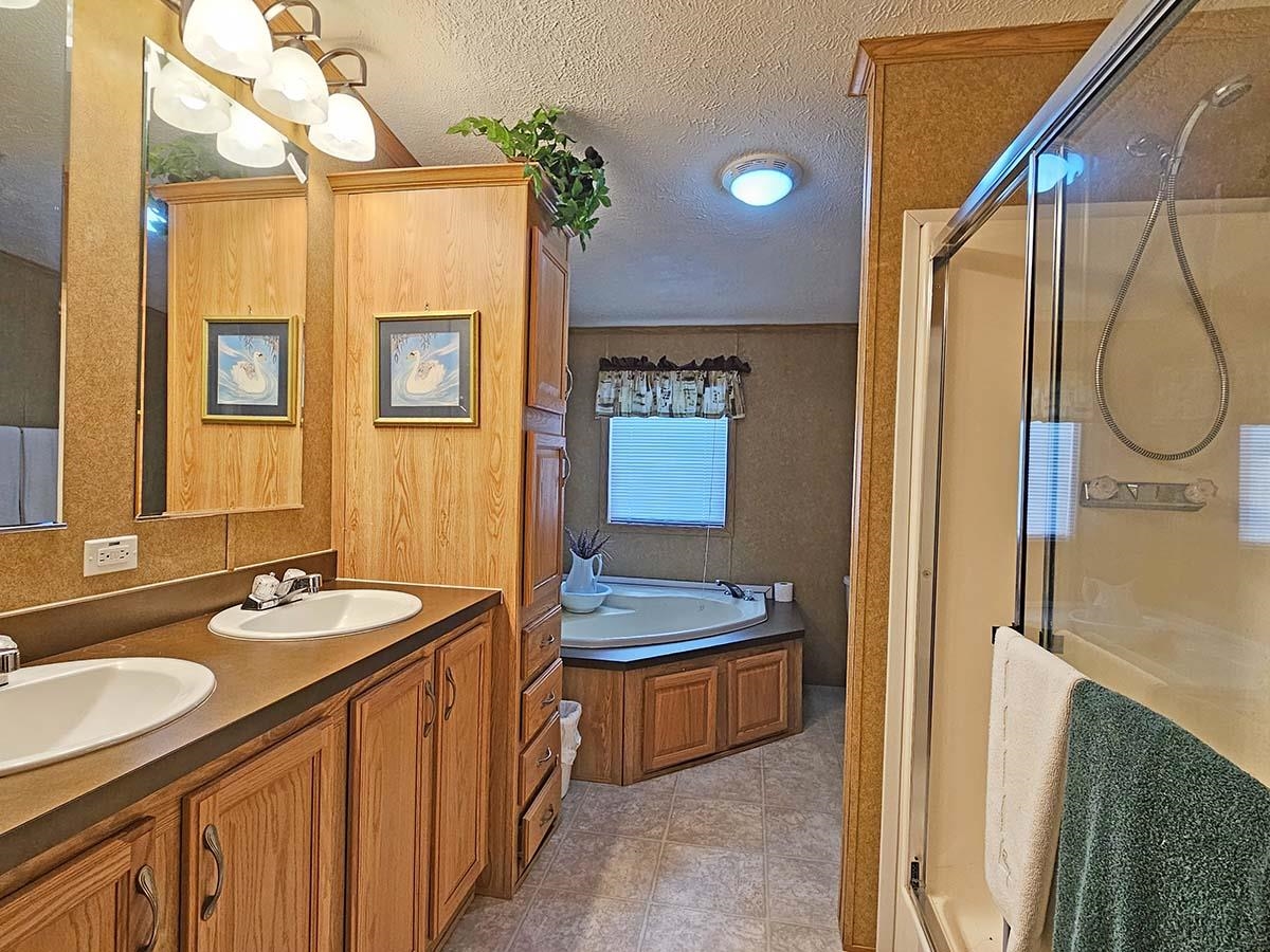 427 Dewing Road Property Photo 28