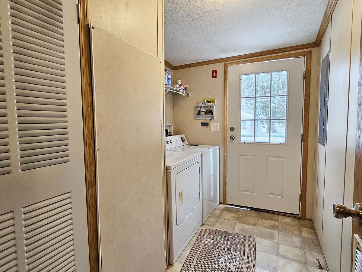 427 Dewing Road Property Photo 34