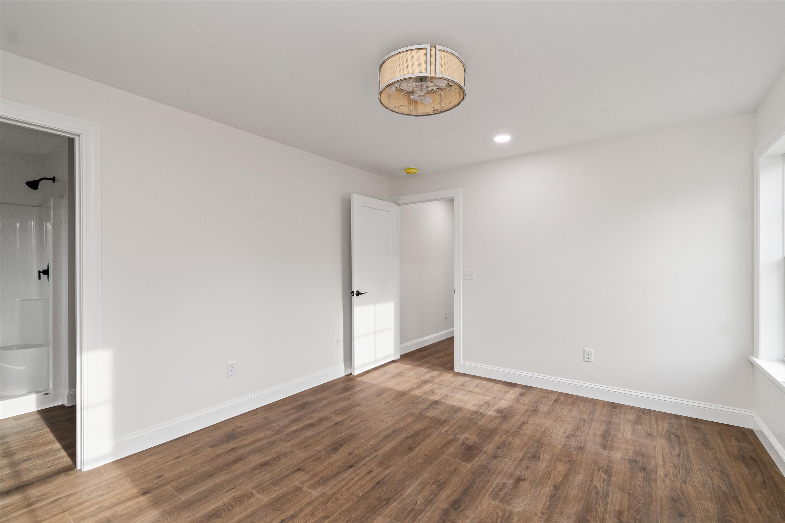 24 Upper Gilman Street Property Photo 15