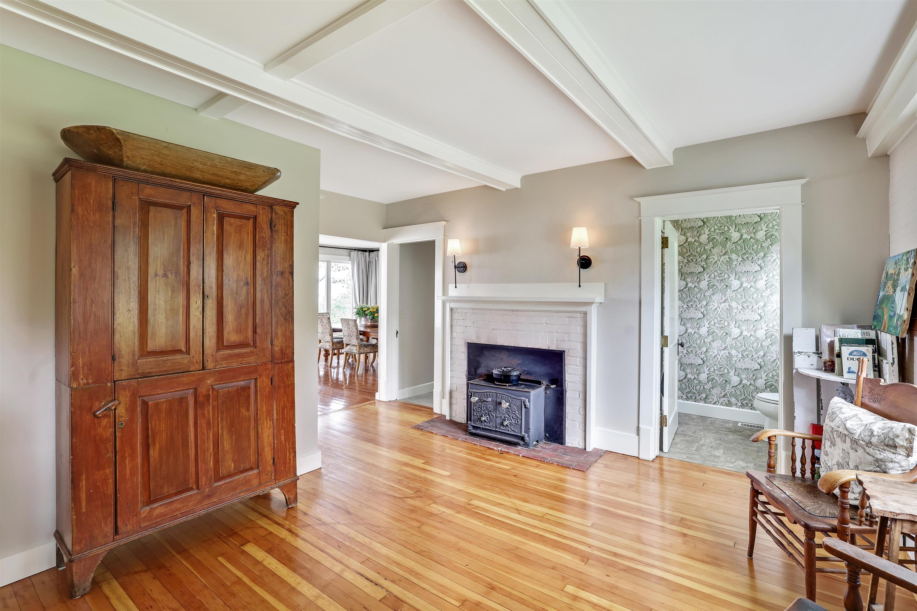 130 Lands End Road Property Photo 5