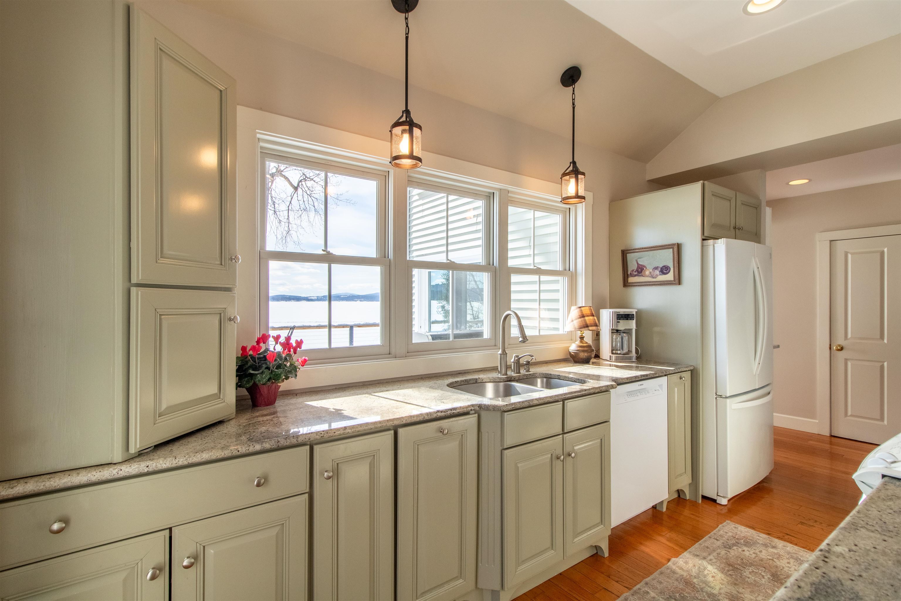 130 Lands End Road Property Photo 8