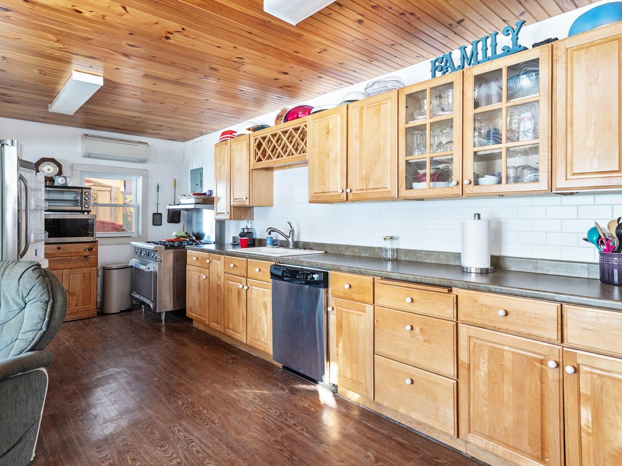 3446 Maquam Shore Road Property Photo 11