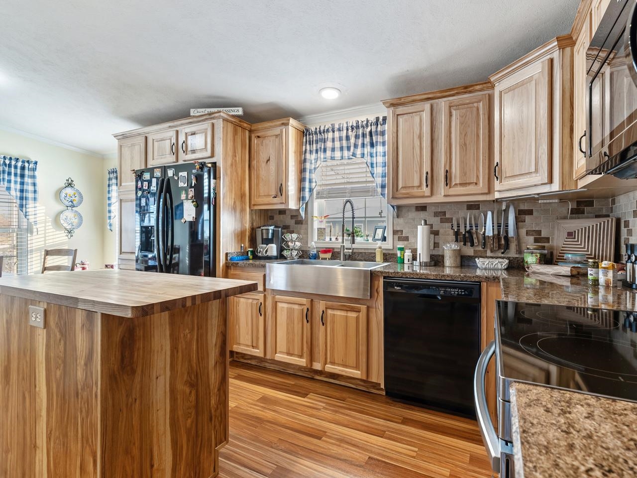 3446 Maquam Shore Road Property Photo 37