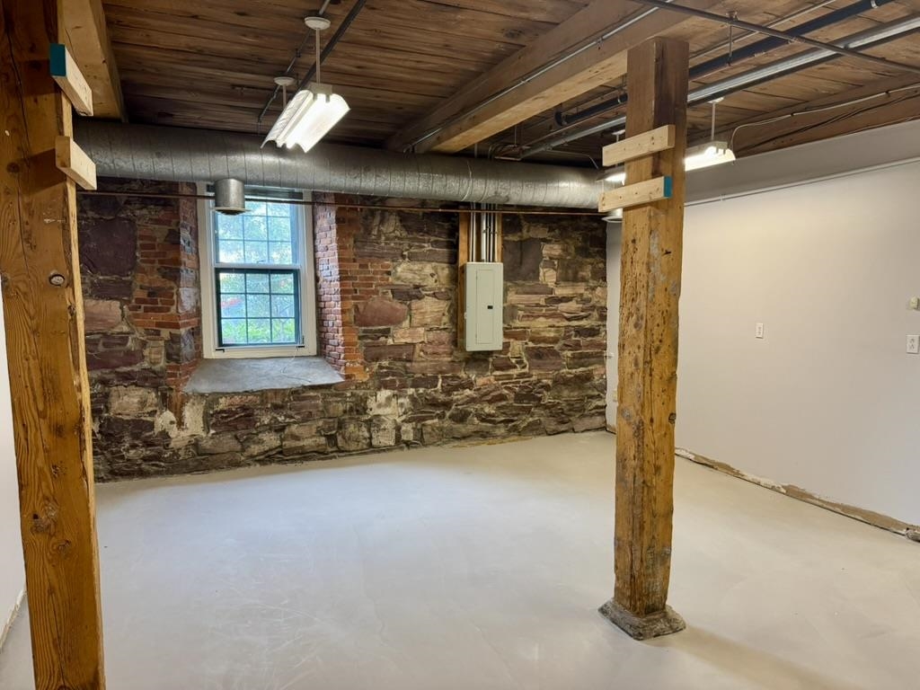 308 Pine Street Property Photo 4