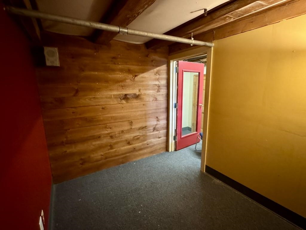 310 Pine Street Property Photo 4
