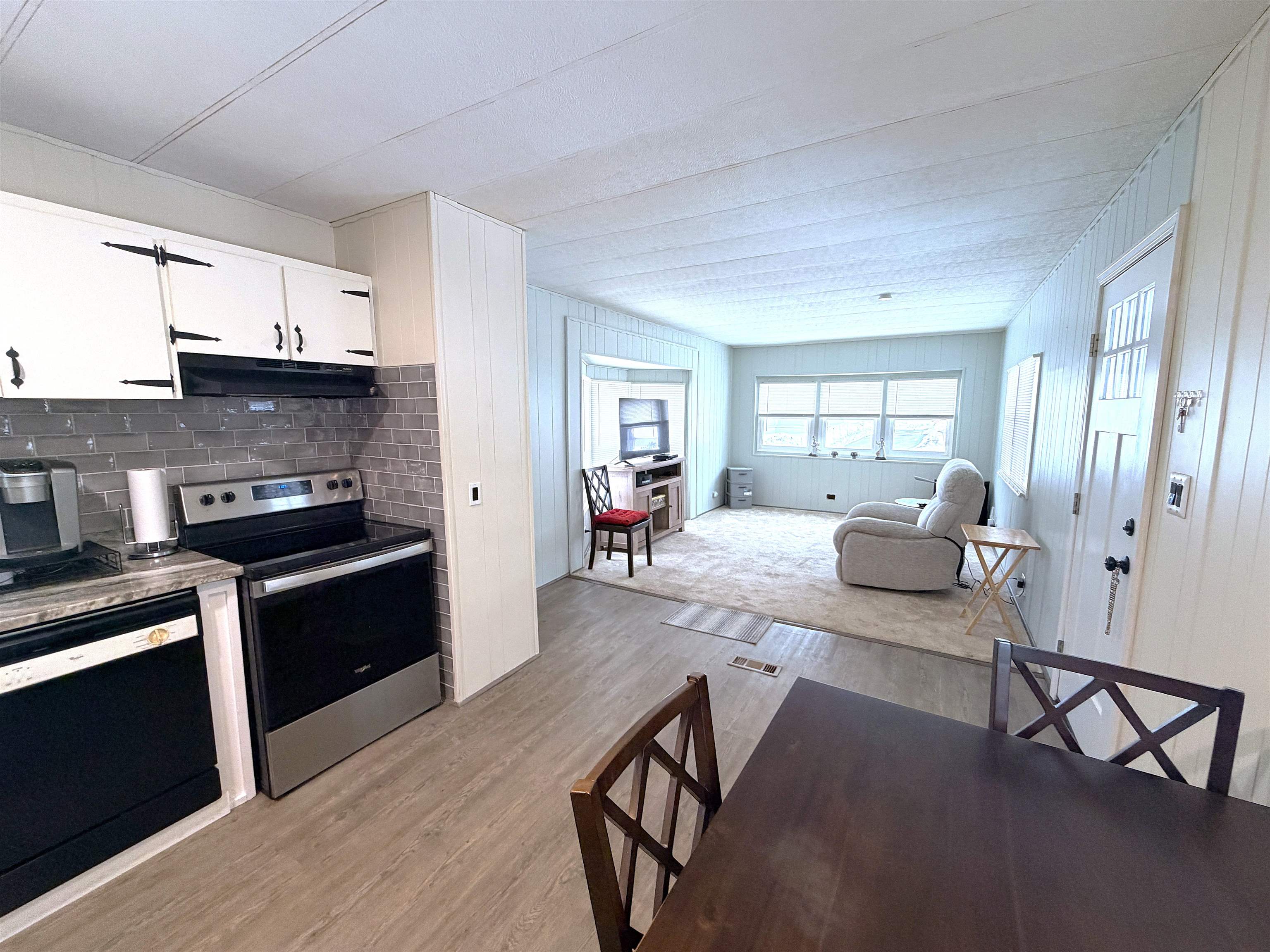 614 Canterbury Drive Property Photo 16