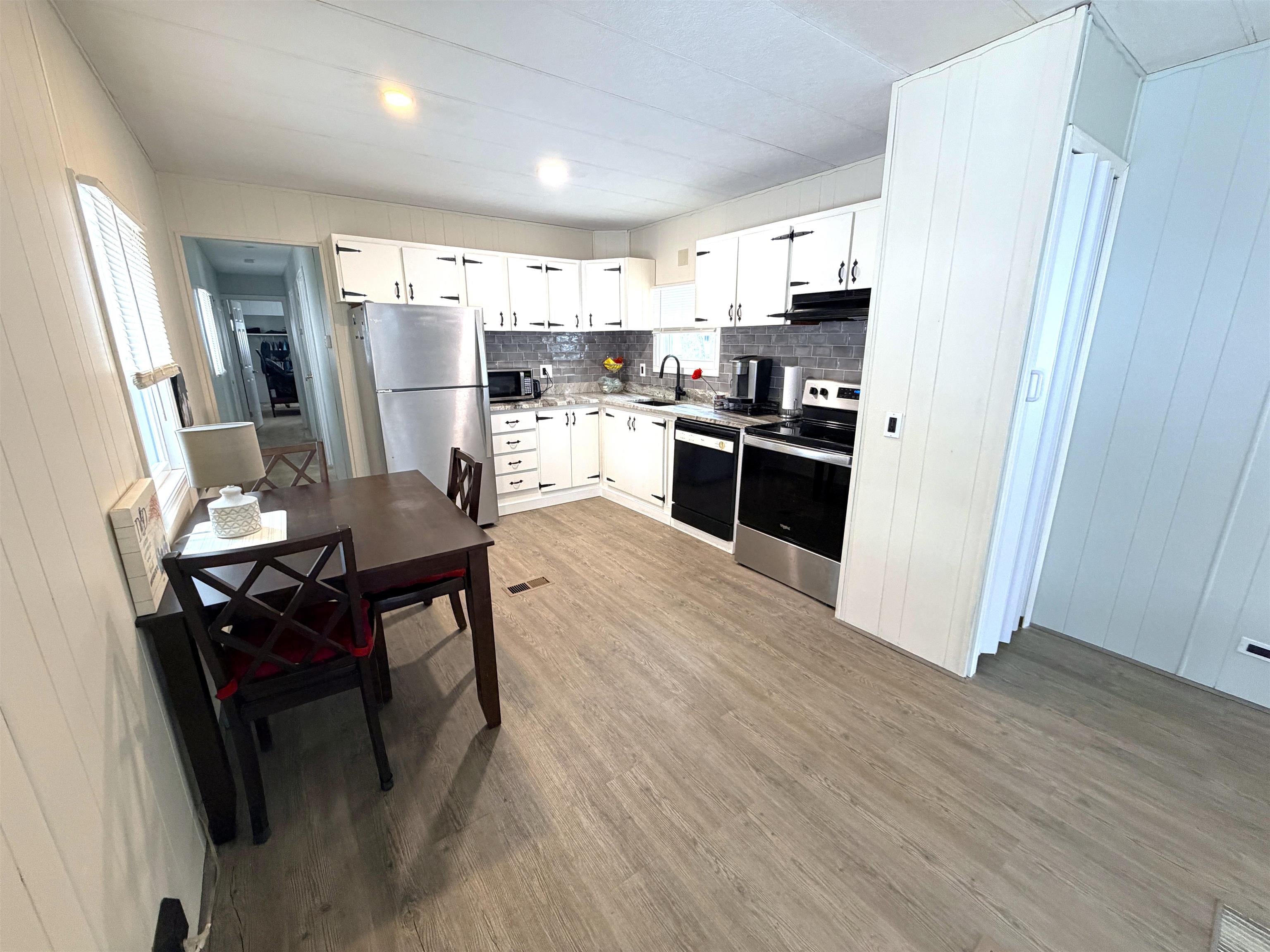 614 Canterbury Drive Property Photo 18