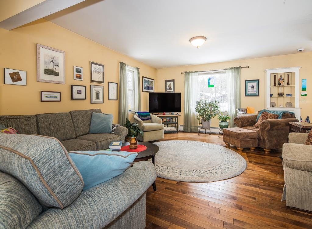 60 Irish Lane Property Photo 17