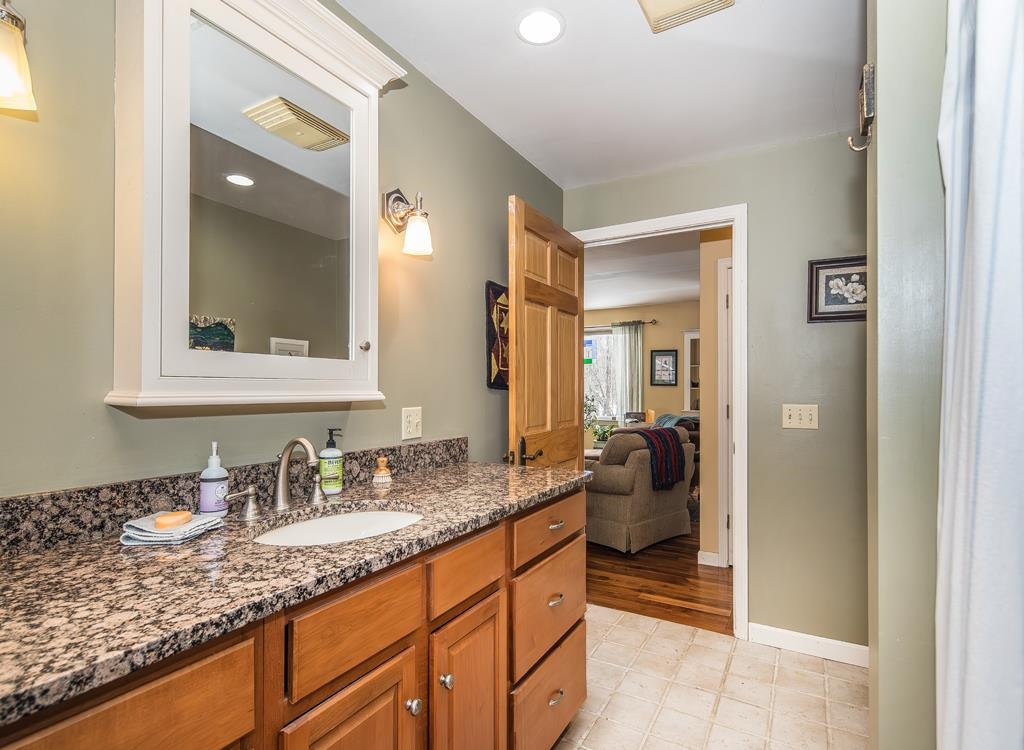 60 Irish Lane Property Photo 24