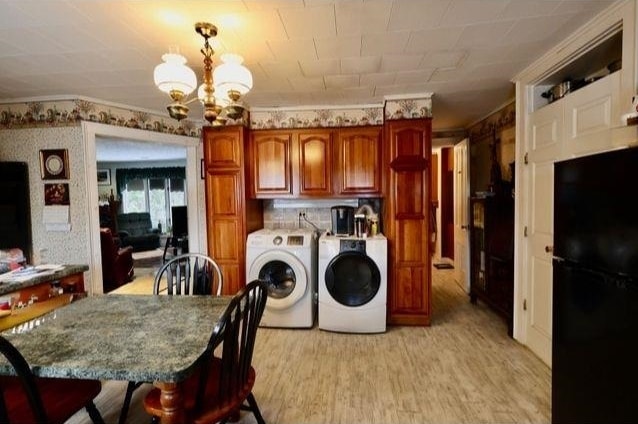33 Grand Avenue Property Photo 4