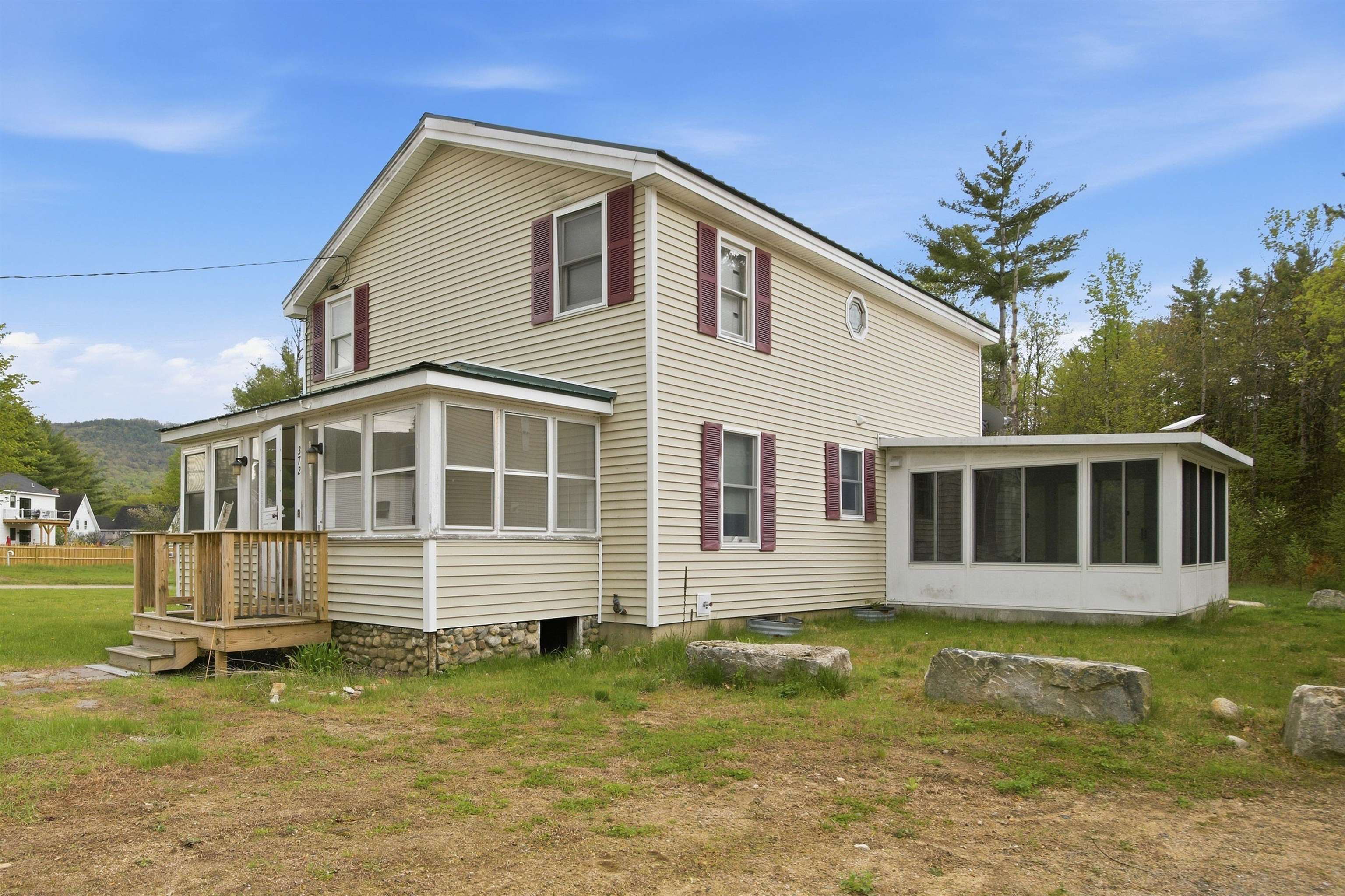 372 Owl Street Property Photo 4