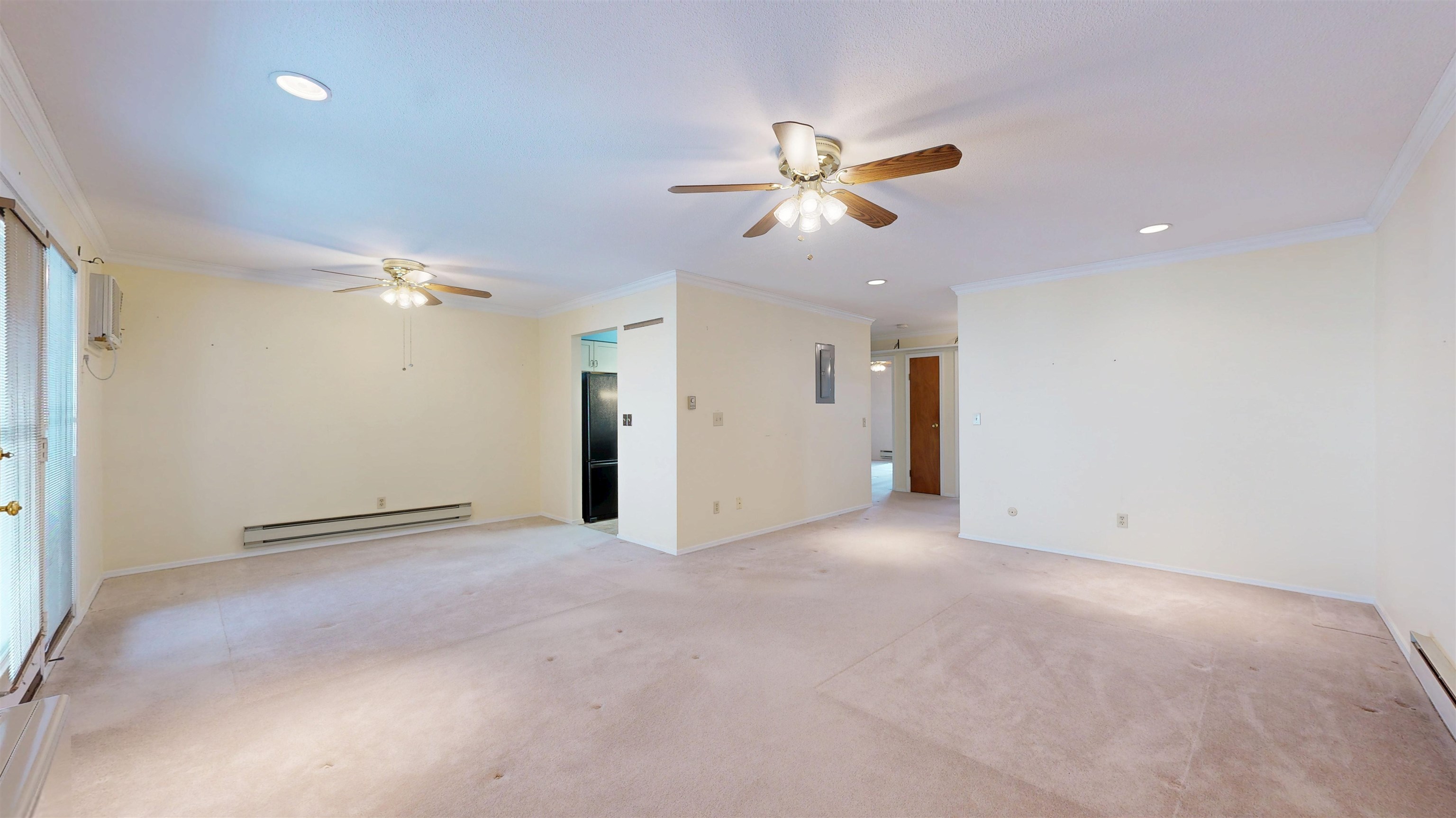 100 Kennedy Drive Property Photo 5