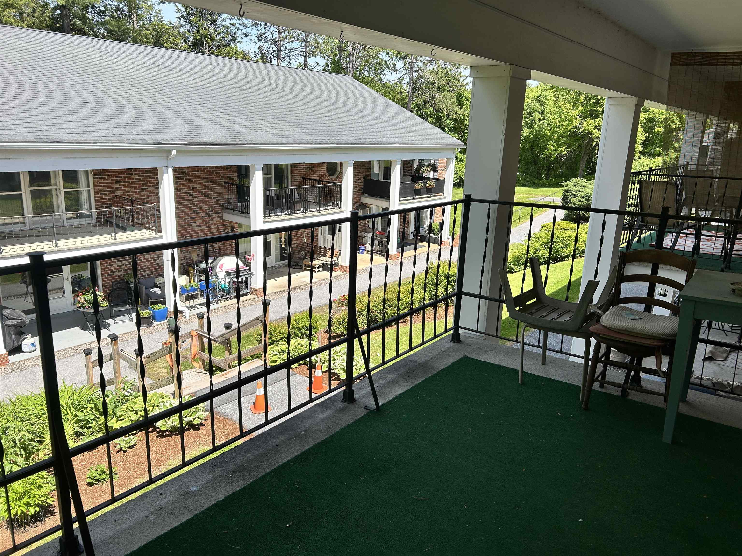 100 Kennedy Drive Property Photo 15