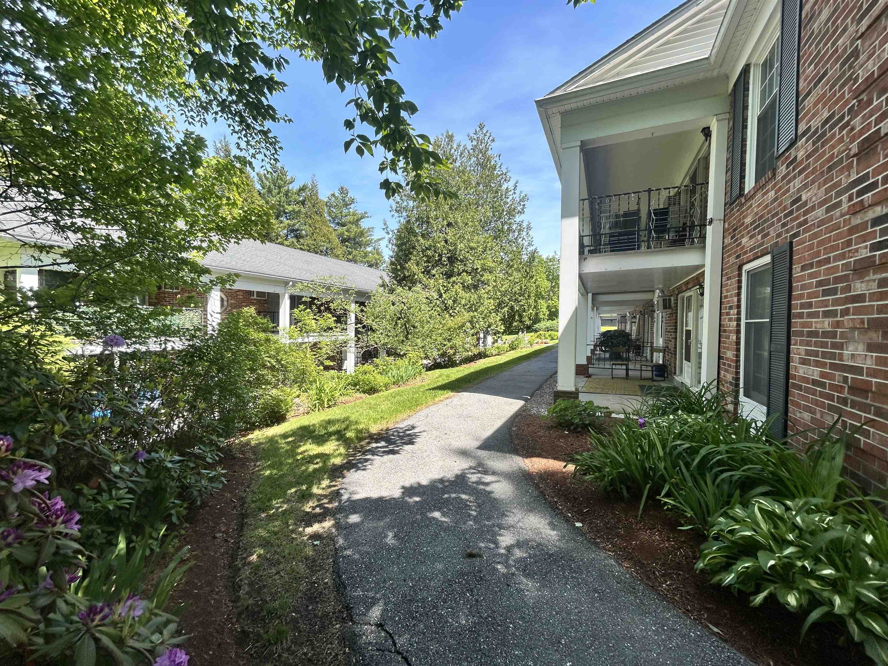 100 Kennedy Drive Property Photo 16