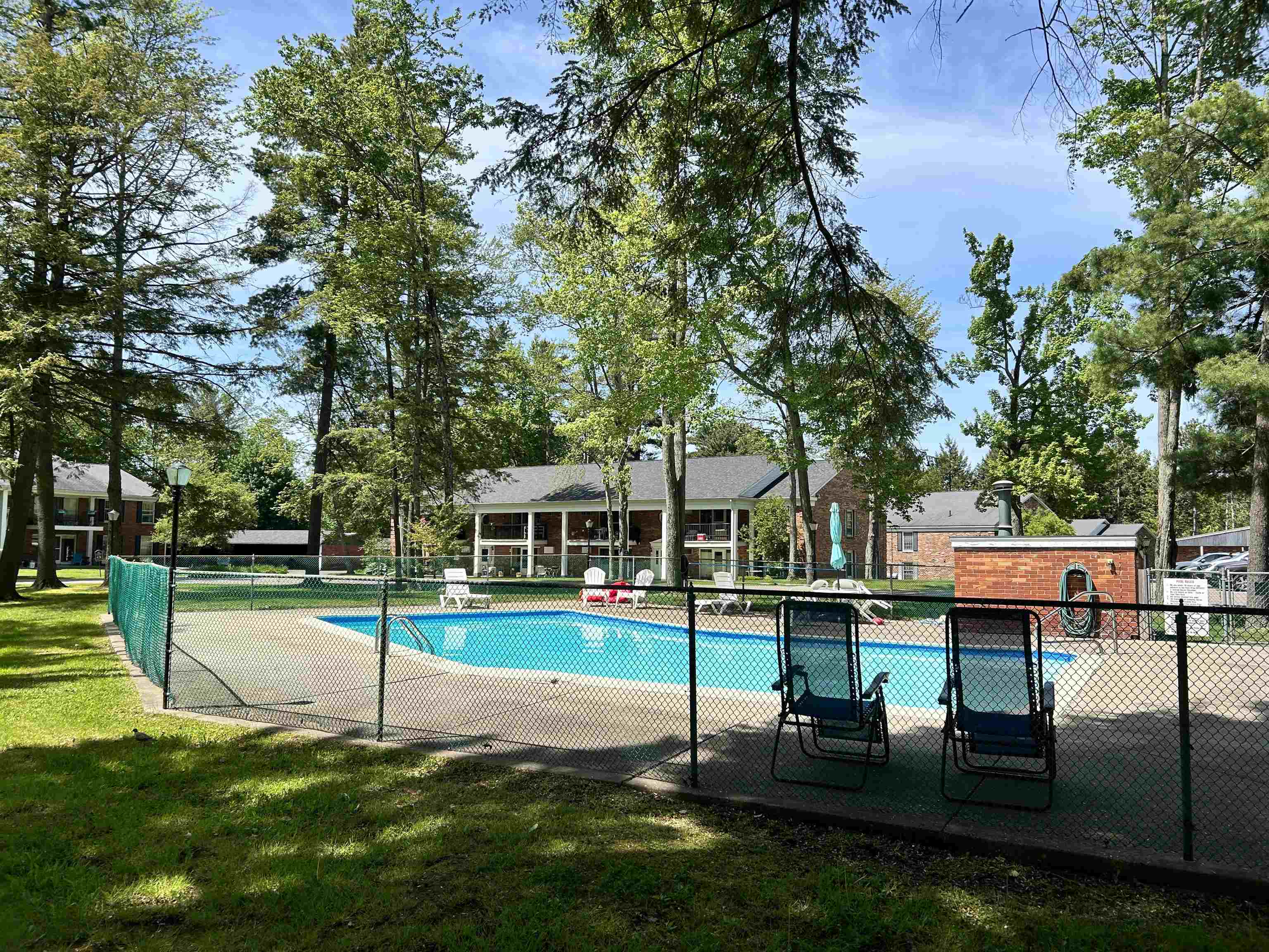 100 Kennedy Drive Property Photo 17