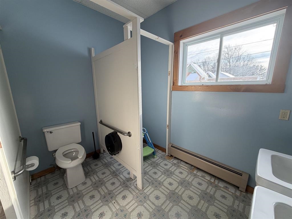 92 West Main Street Property Photo 20