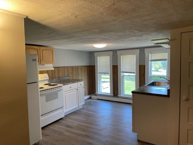 65 Giddings Street Property Photo 6