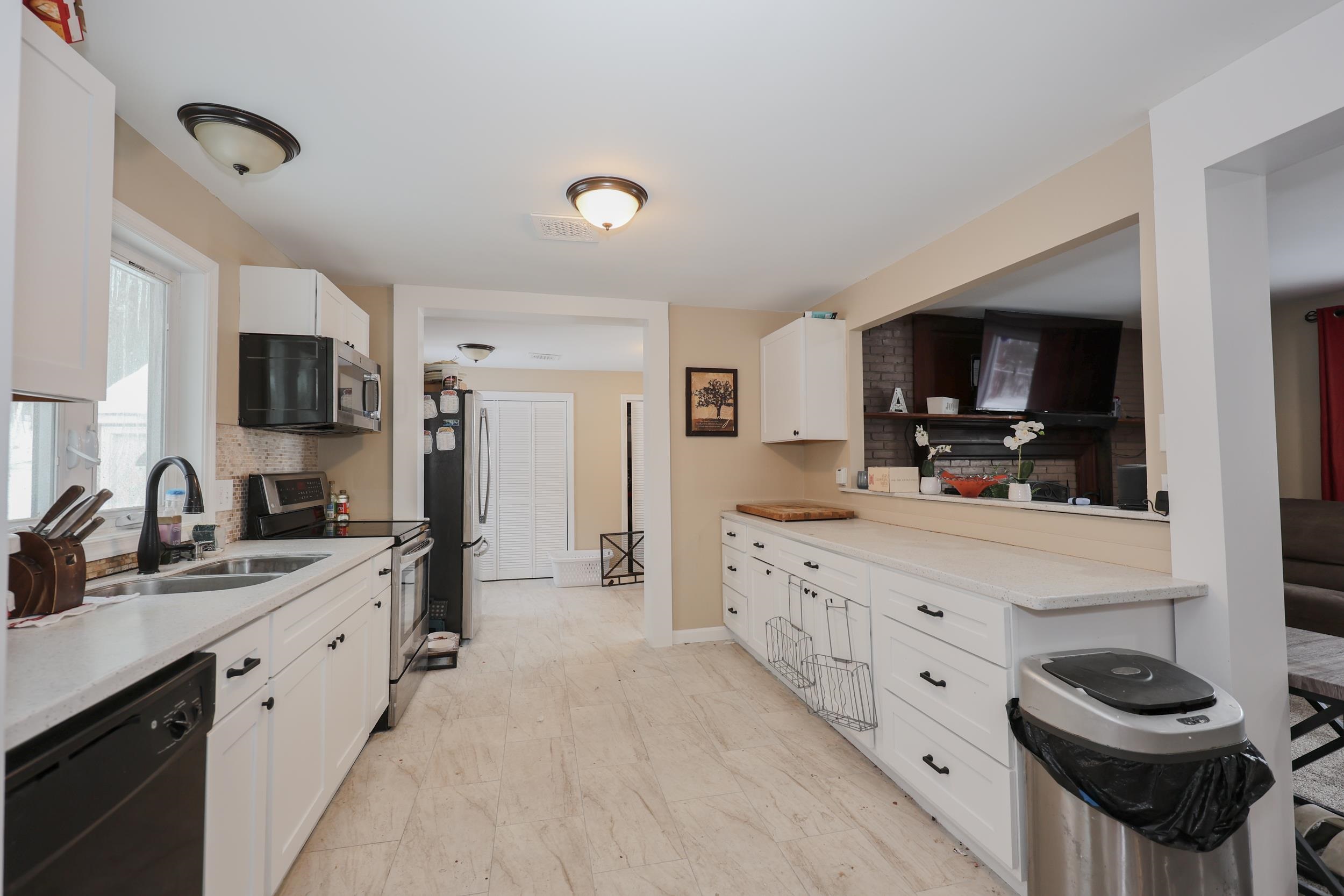 128 N Shore Road Property Photo 11