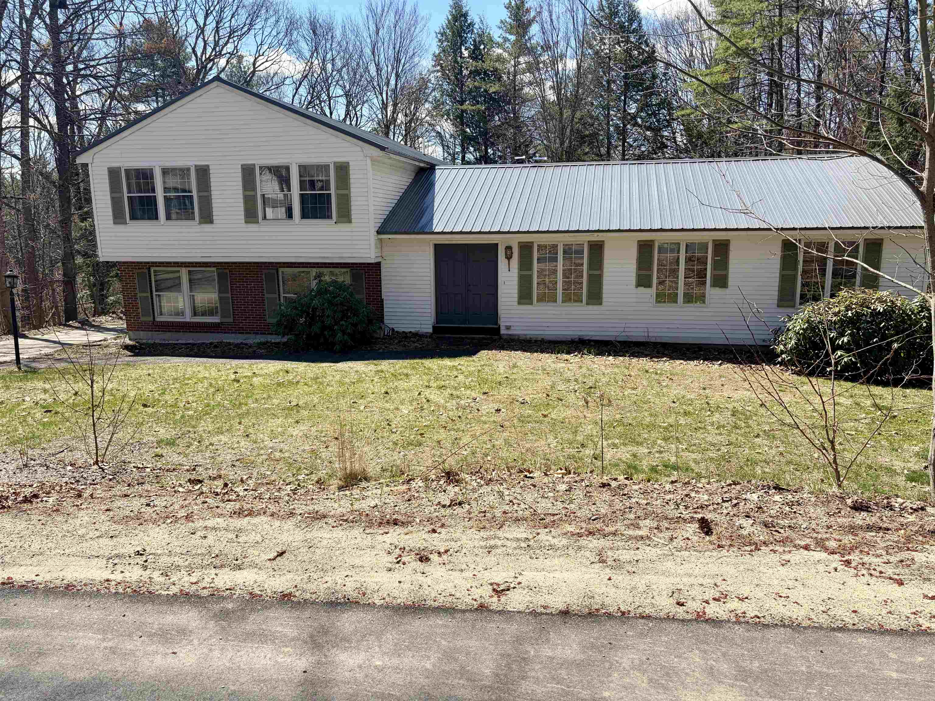 53 Oak Knoll Road Property Photo 2