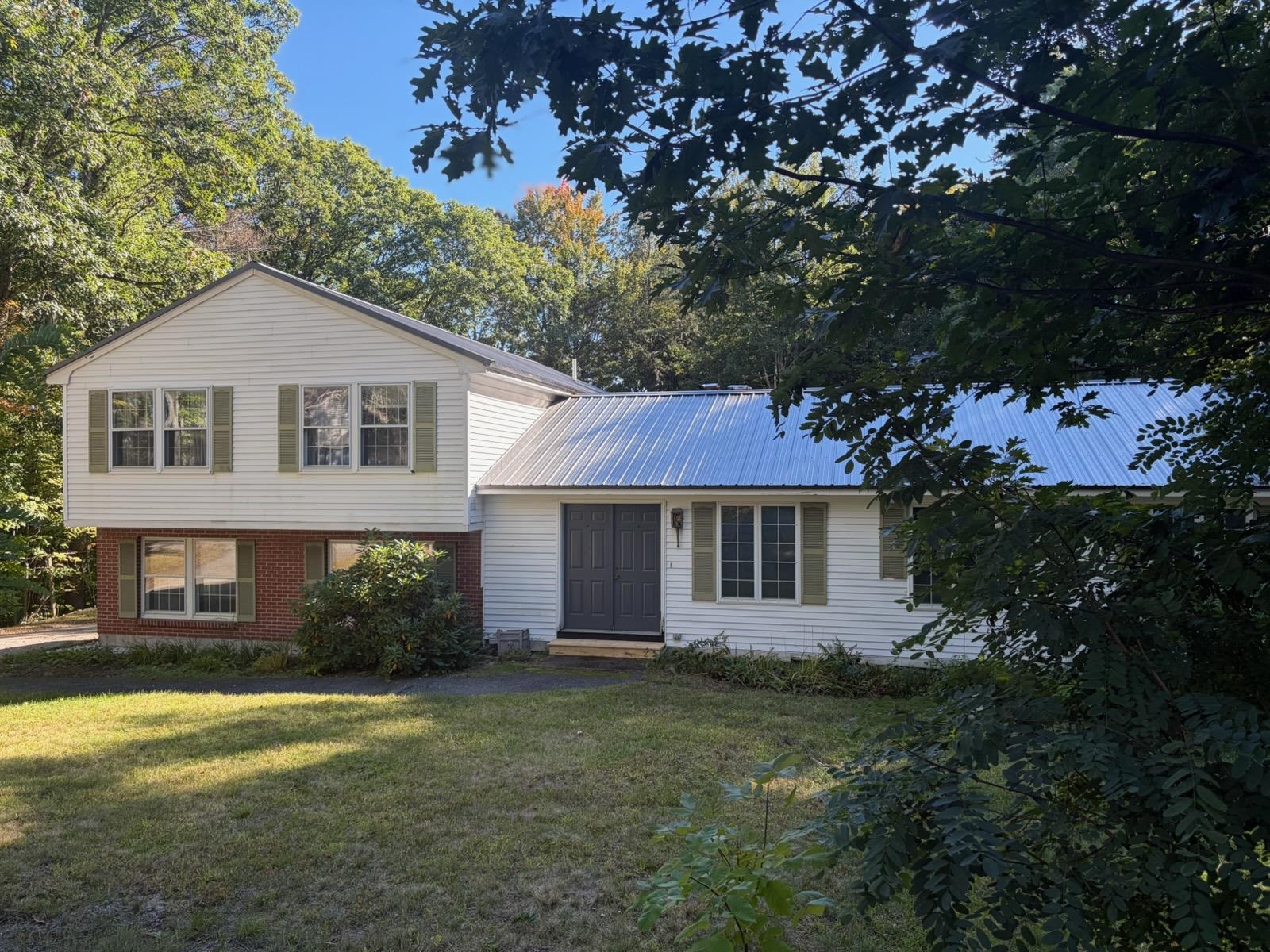 53 Oak Knoll Road Property Photo 3