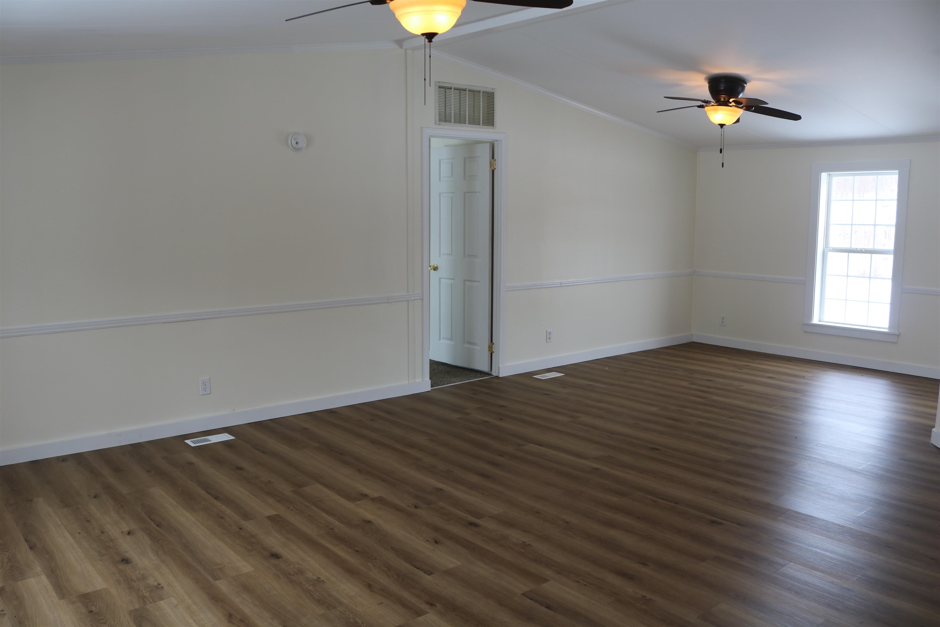 1056 Swamp Road Property Photo 8