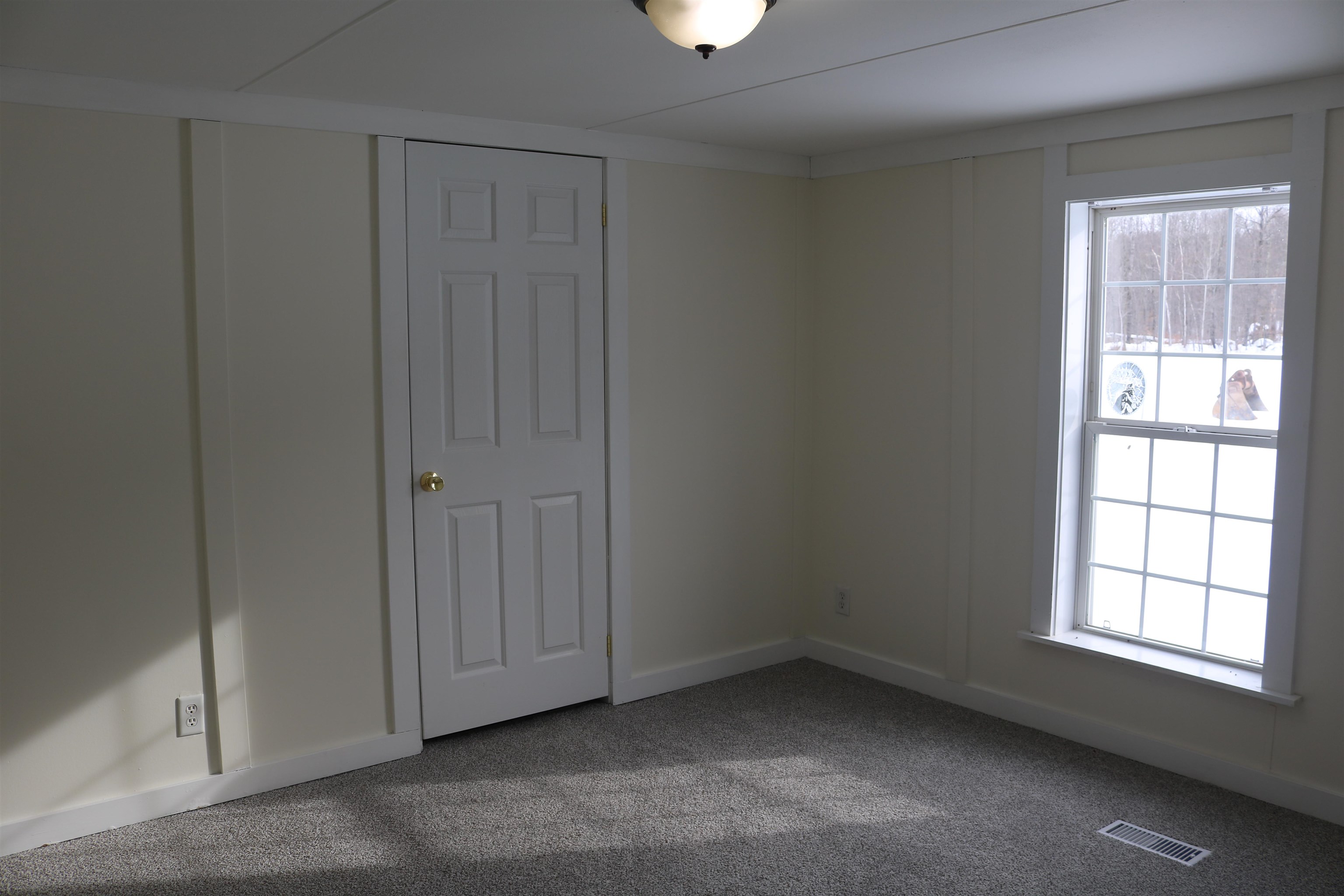 1056 Swamp Road Property Photo 15