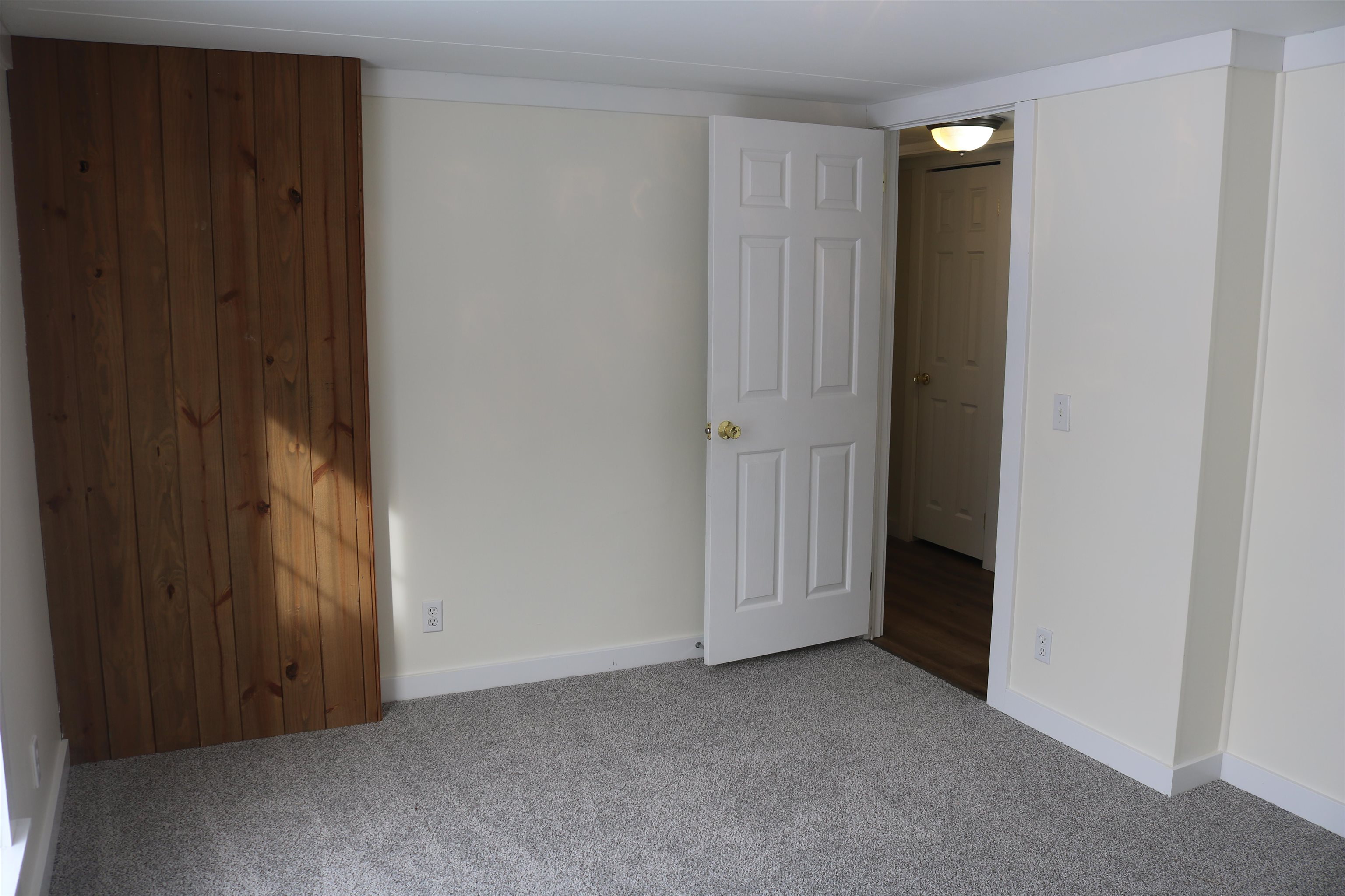 1056 Swamp Road Property Photo 17