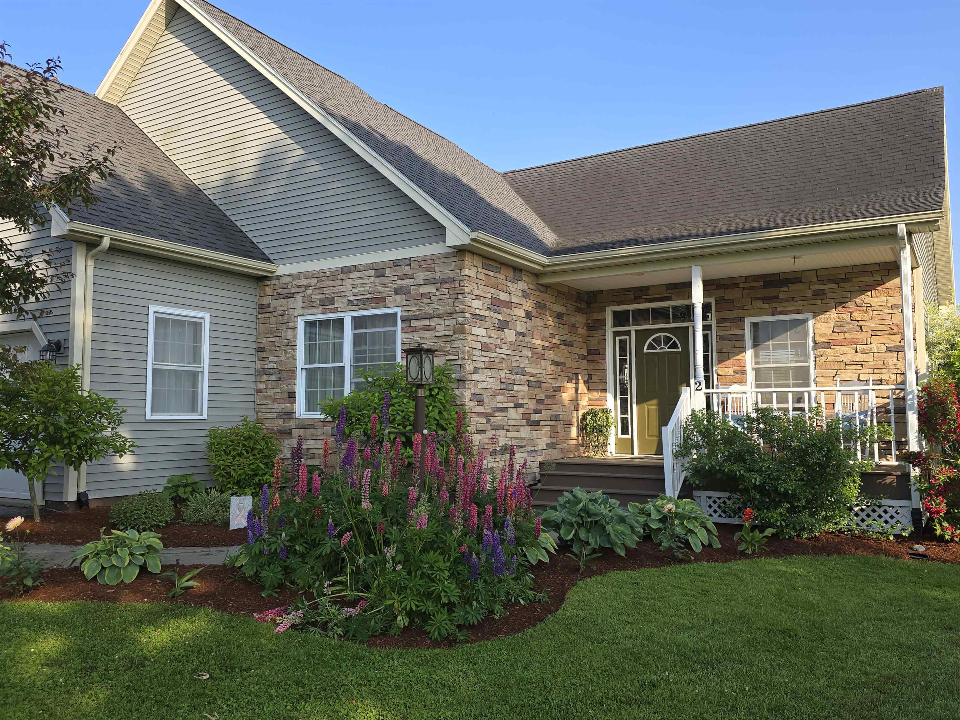 2 Shetland Lane Property Photo 1