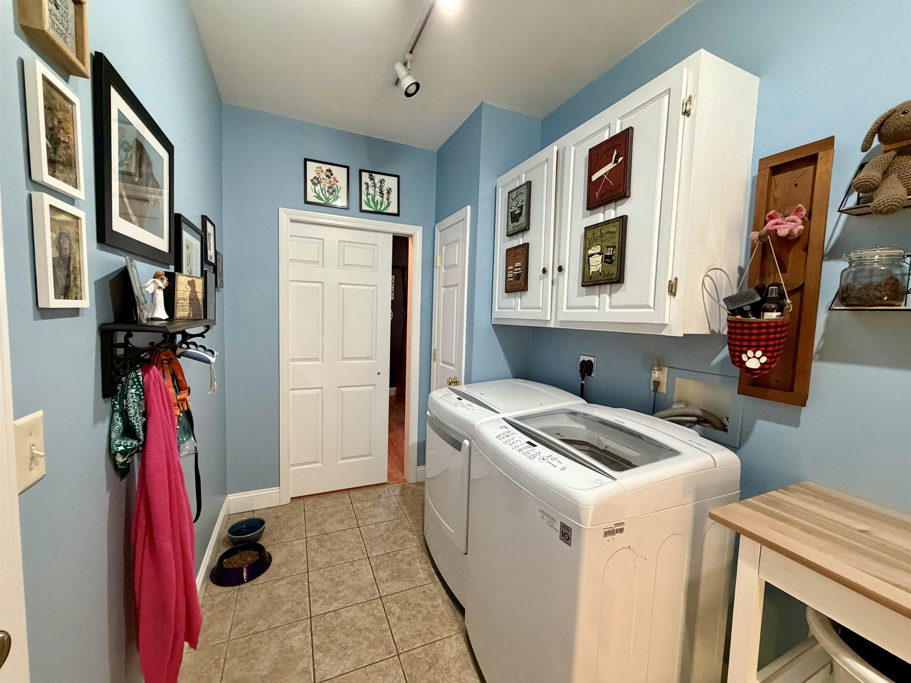 2 Shetland Lane Property Photo 32