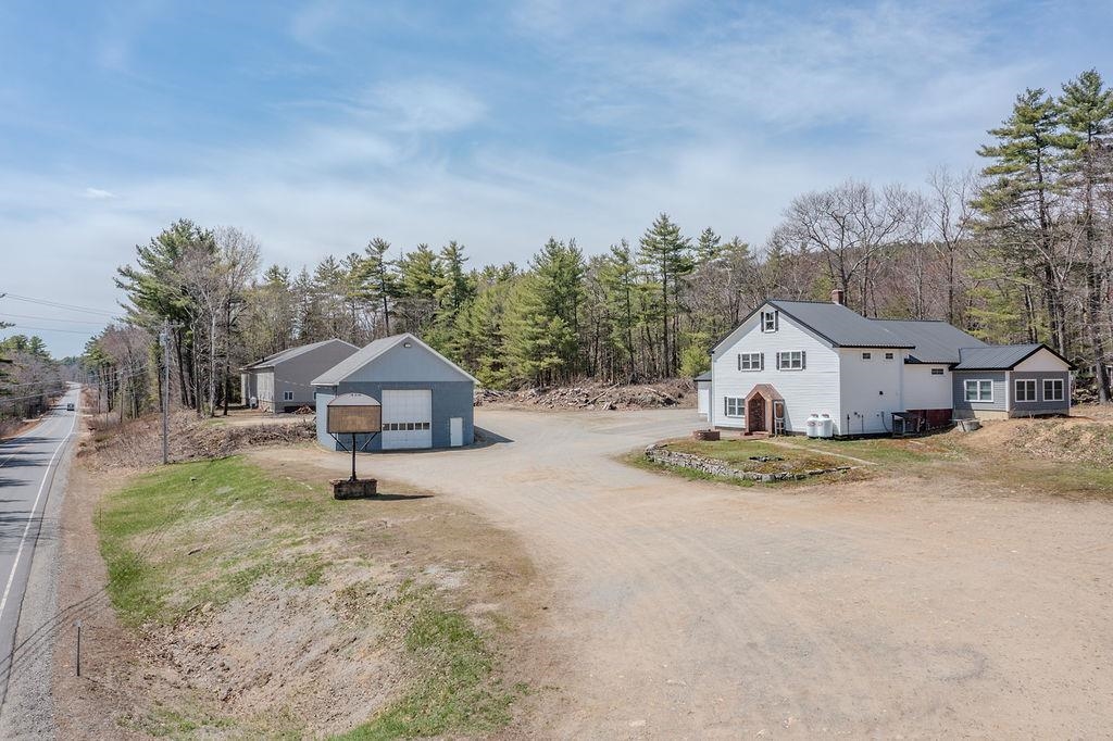 468 Mountain Avenue Property Photo 3