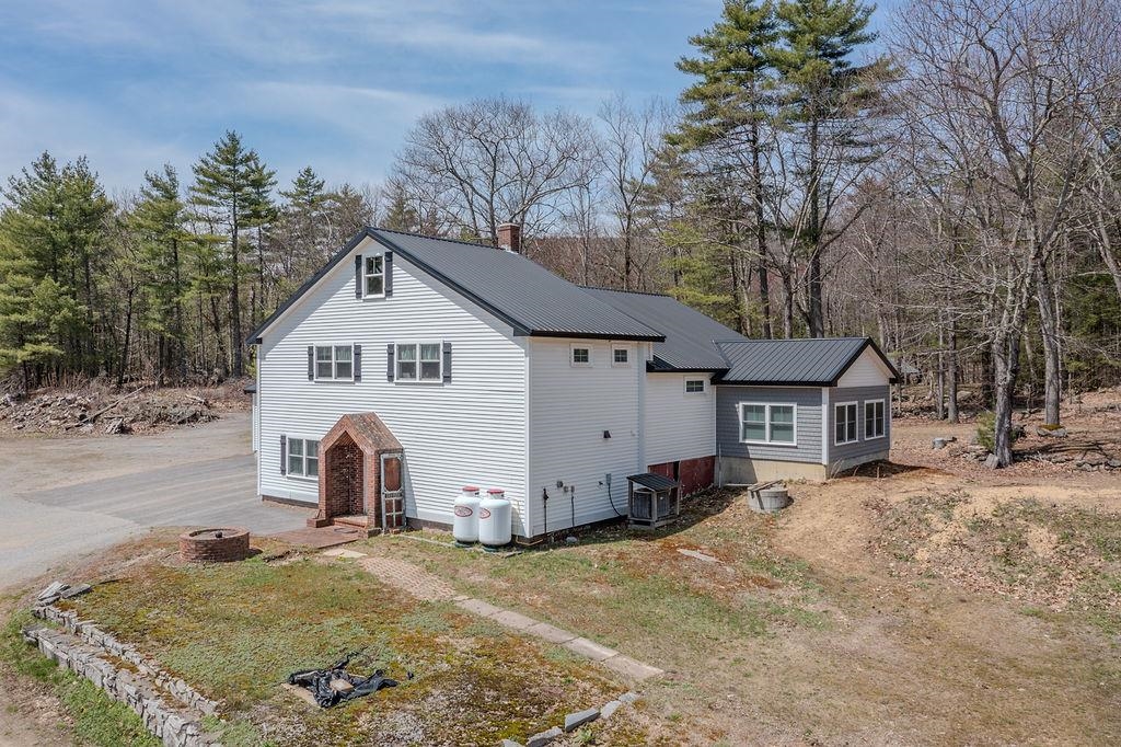 468 Mountain Avenue Property Photo 6